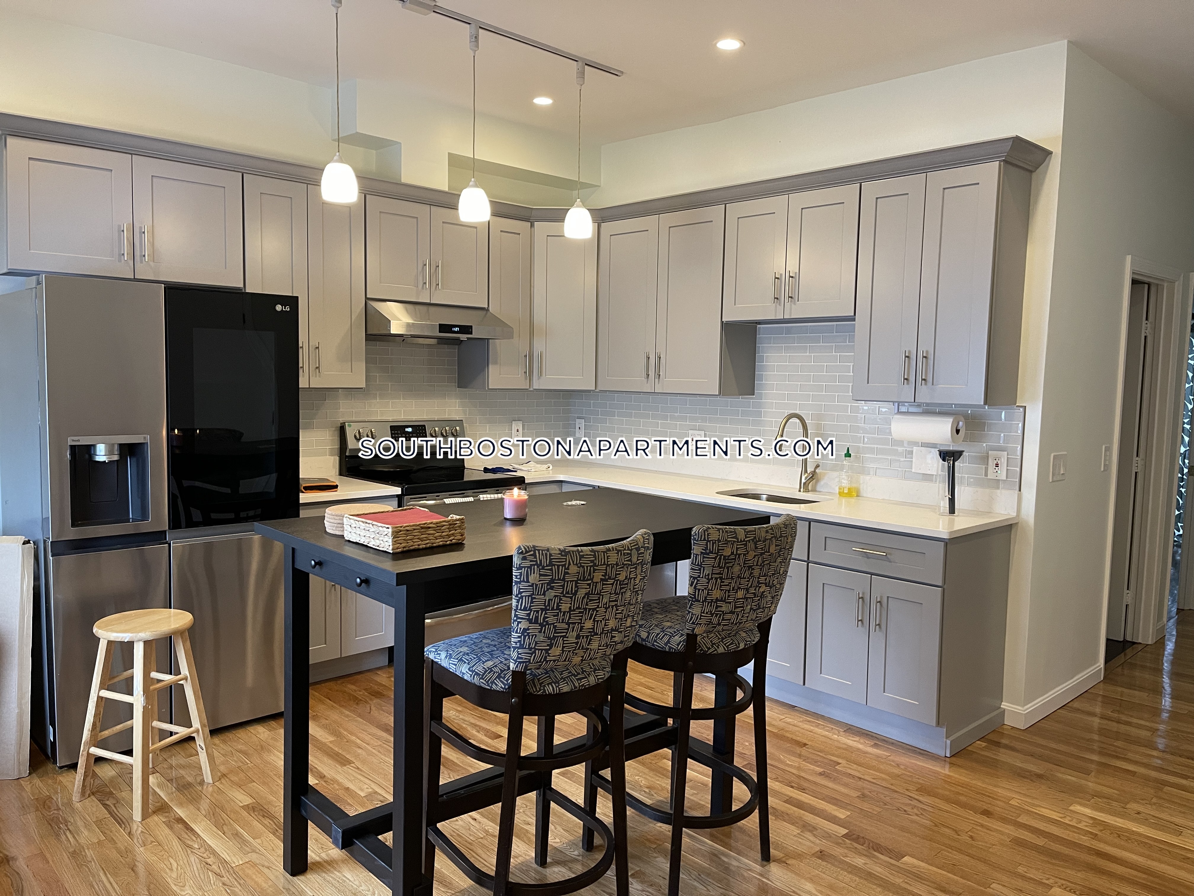 285 Dorchester St, South Boston