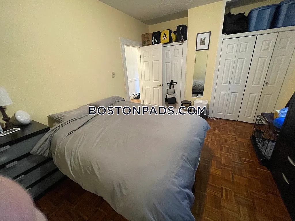 204 River St, Central Square