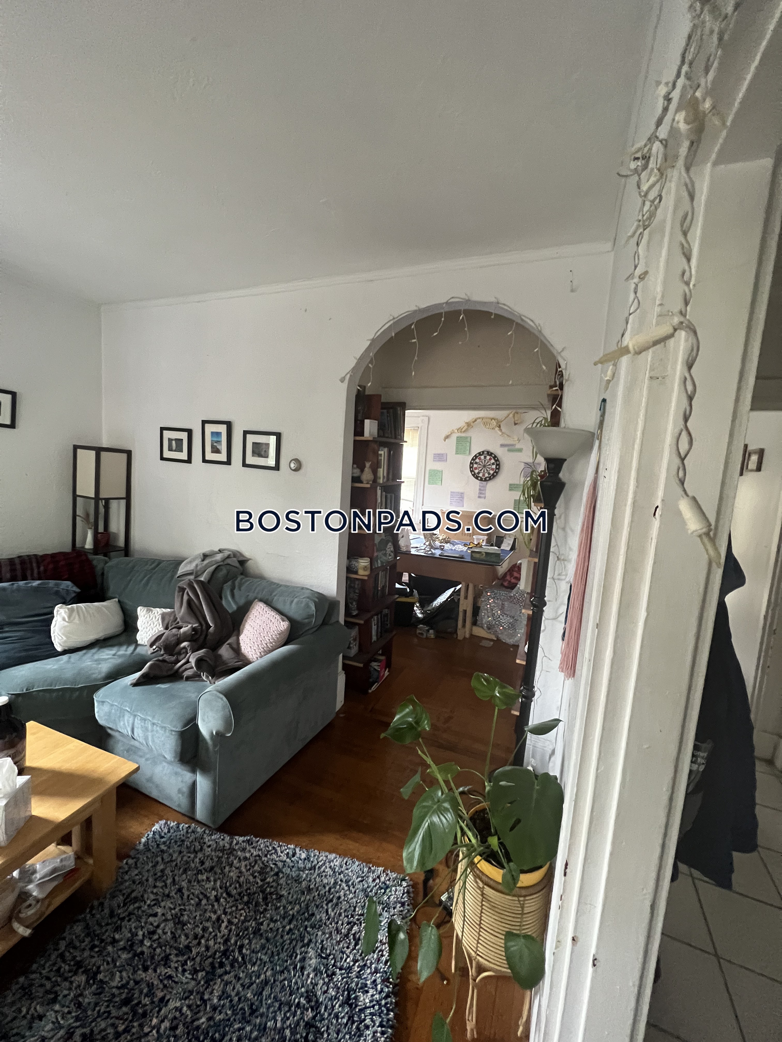 303 Summit Ave, Brighton