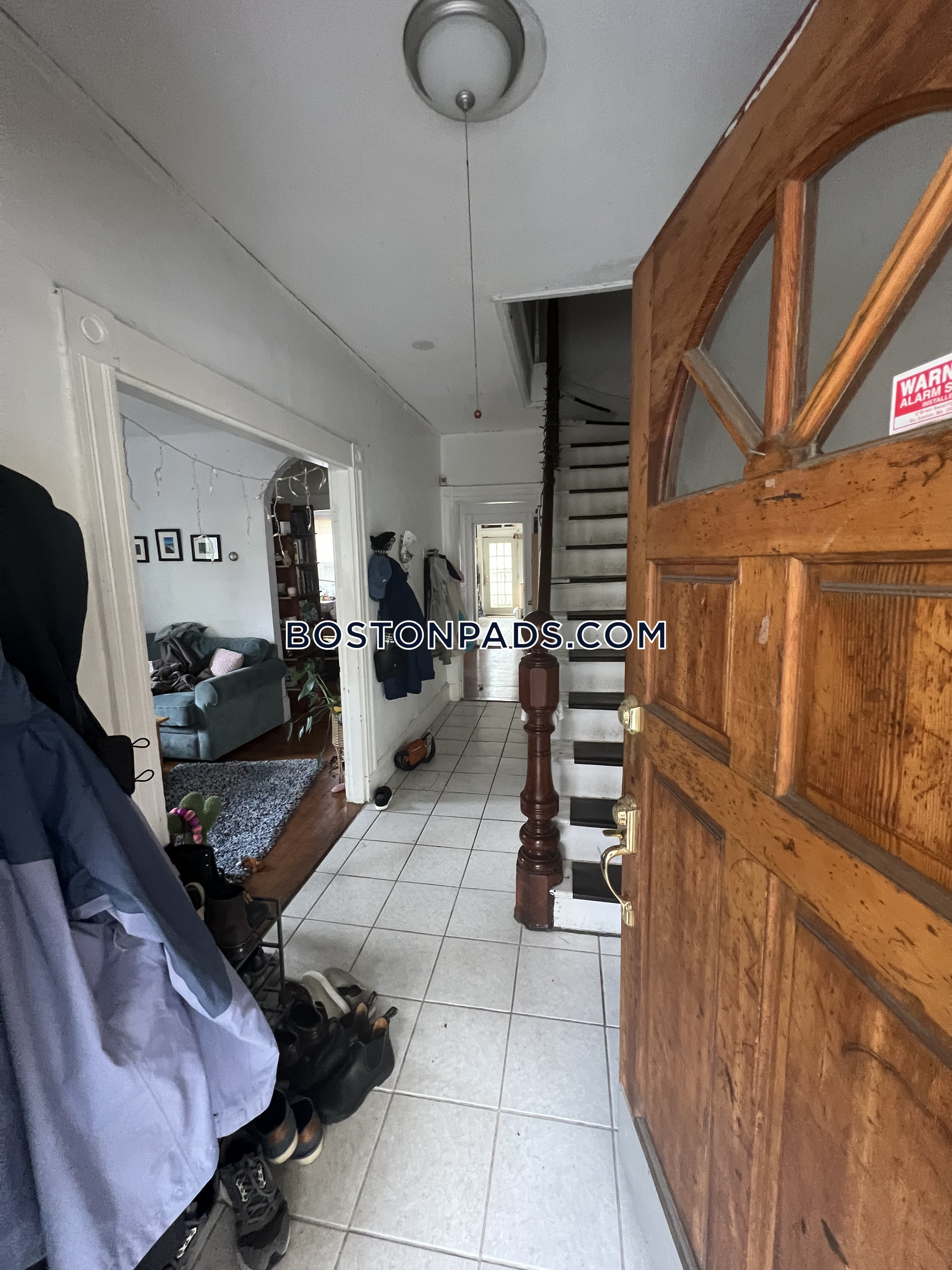 303 Summit Ave, Brighton