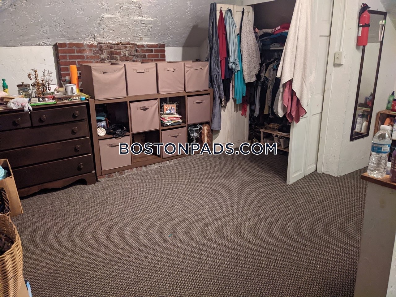 303 Summit Ave, Brighton