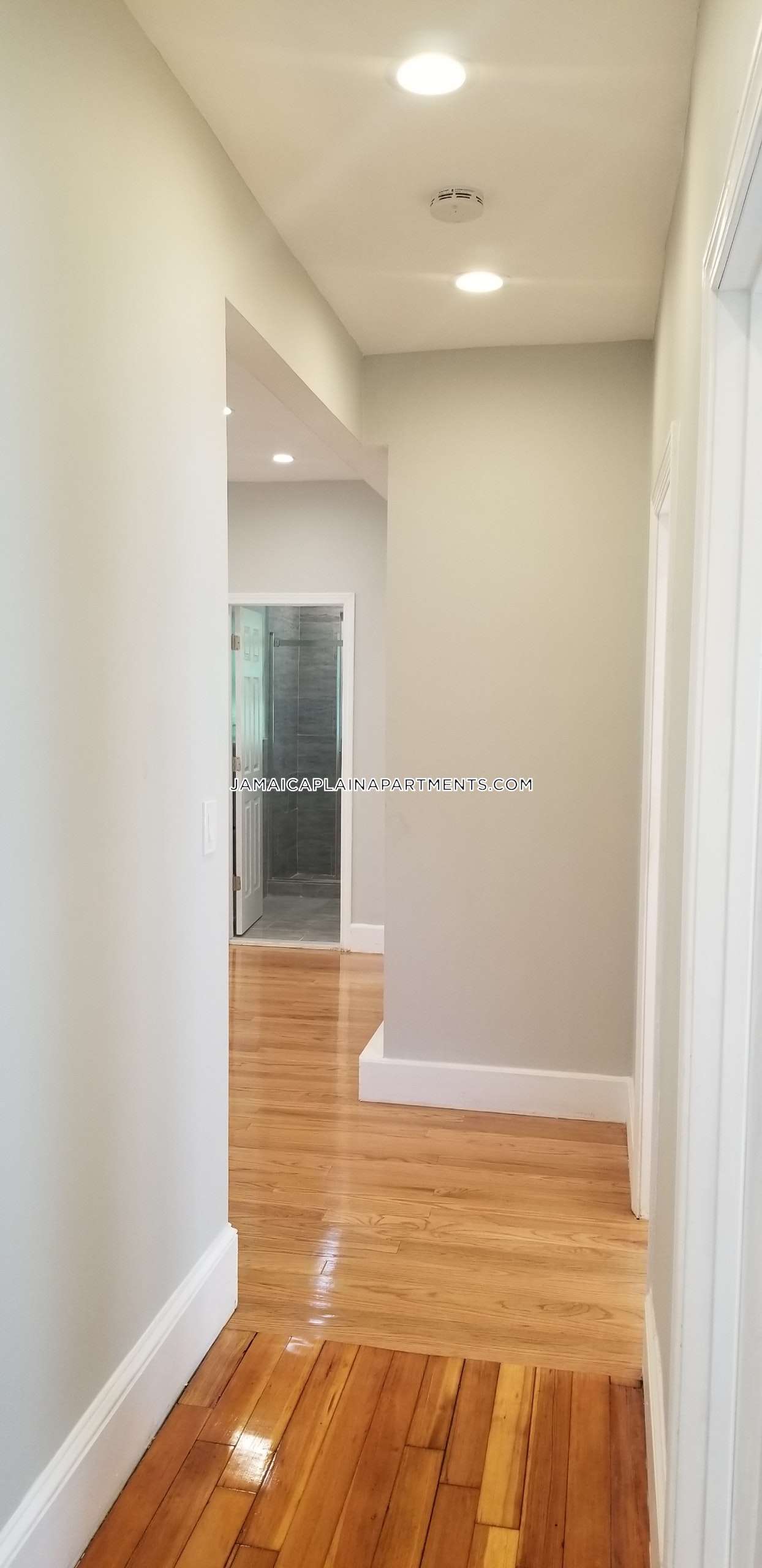 11 Rosemary St, Jamaica Plain