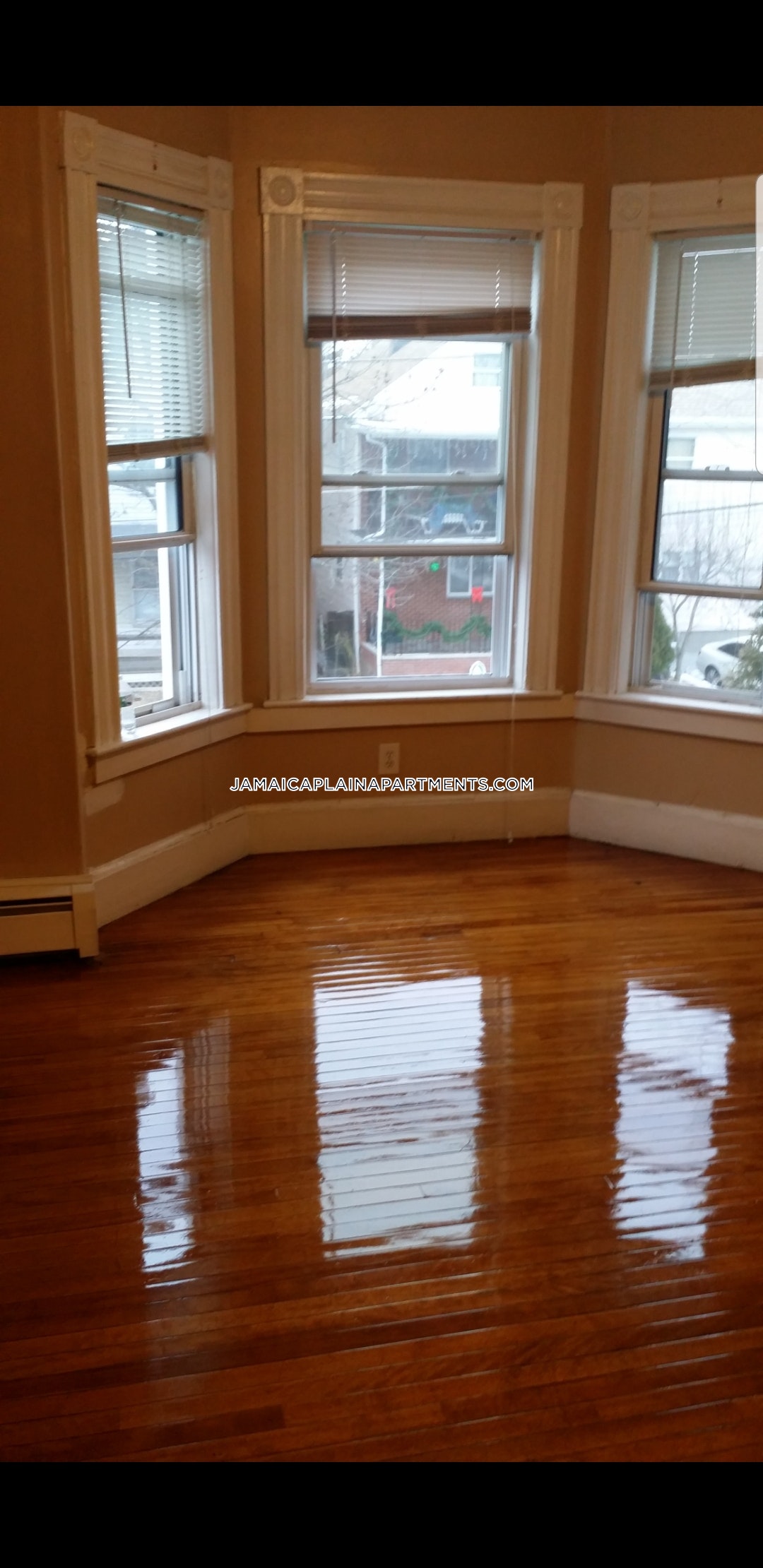 11 Rosemary St, Jamaica Plain