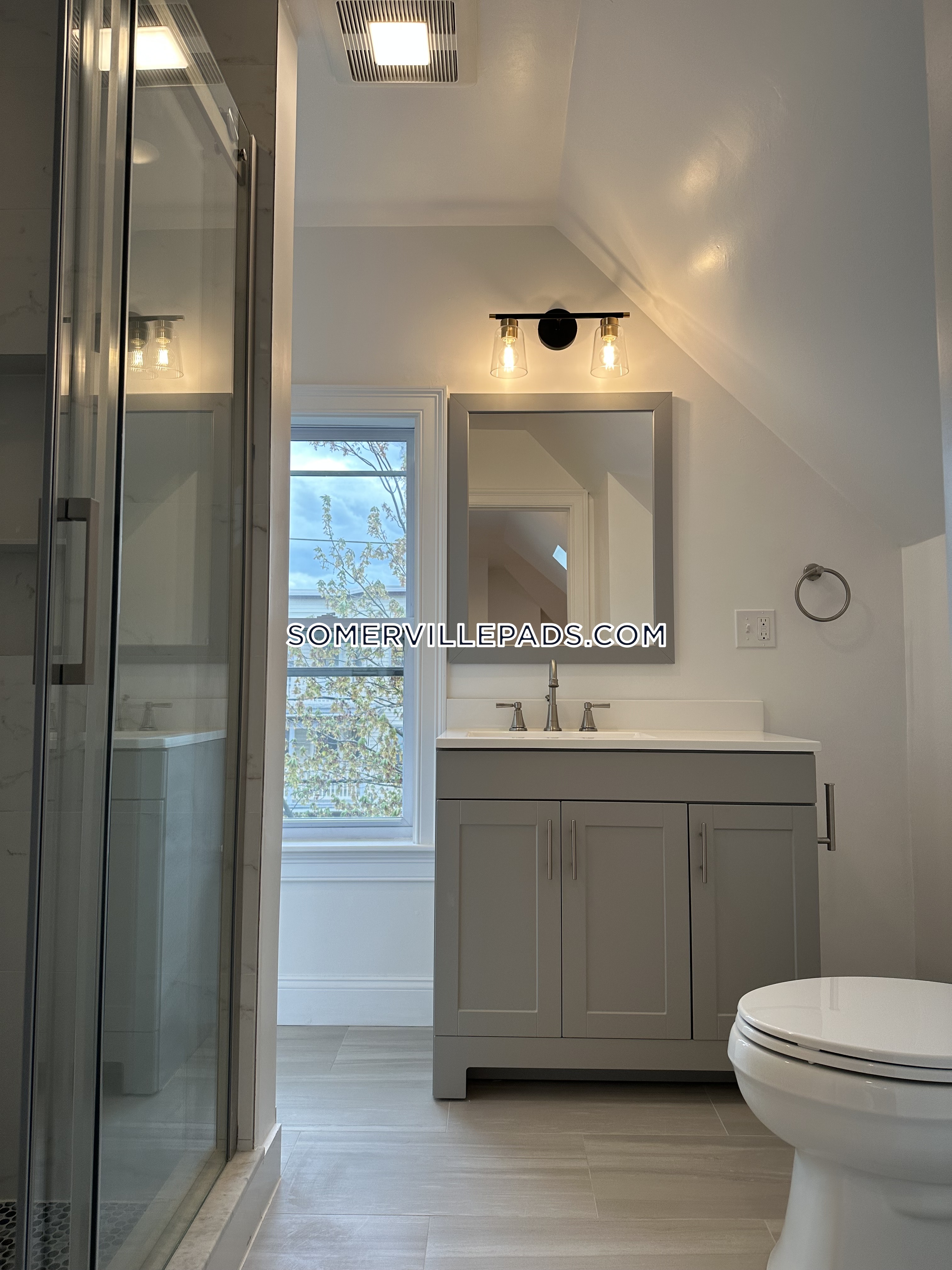 73 Cameron Ave, Teele Square