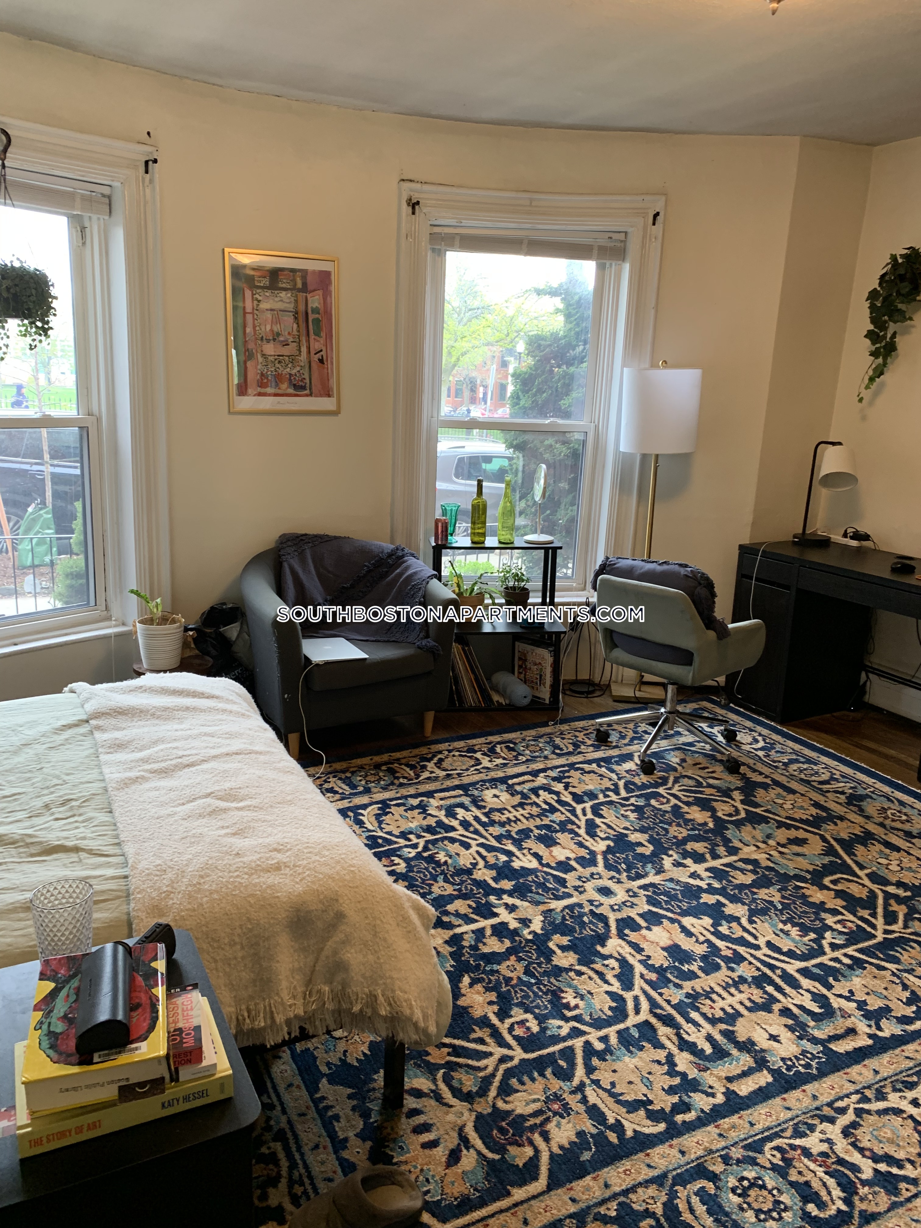 819 Broadway, South Boston