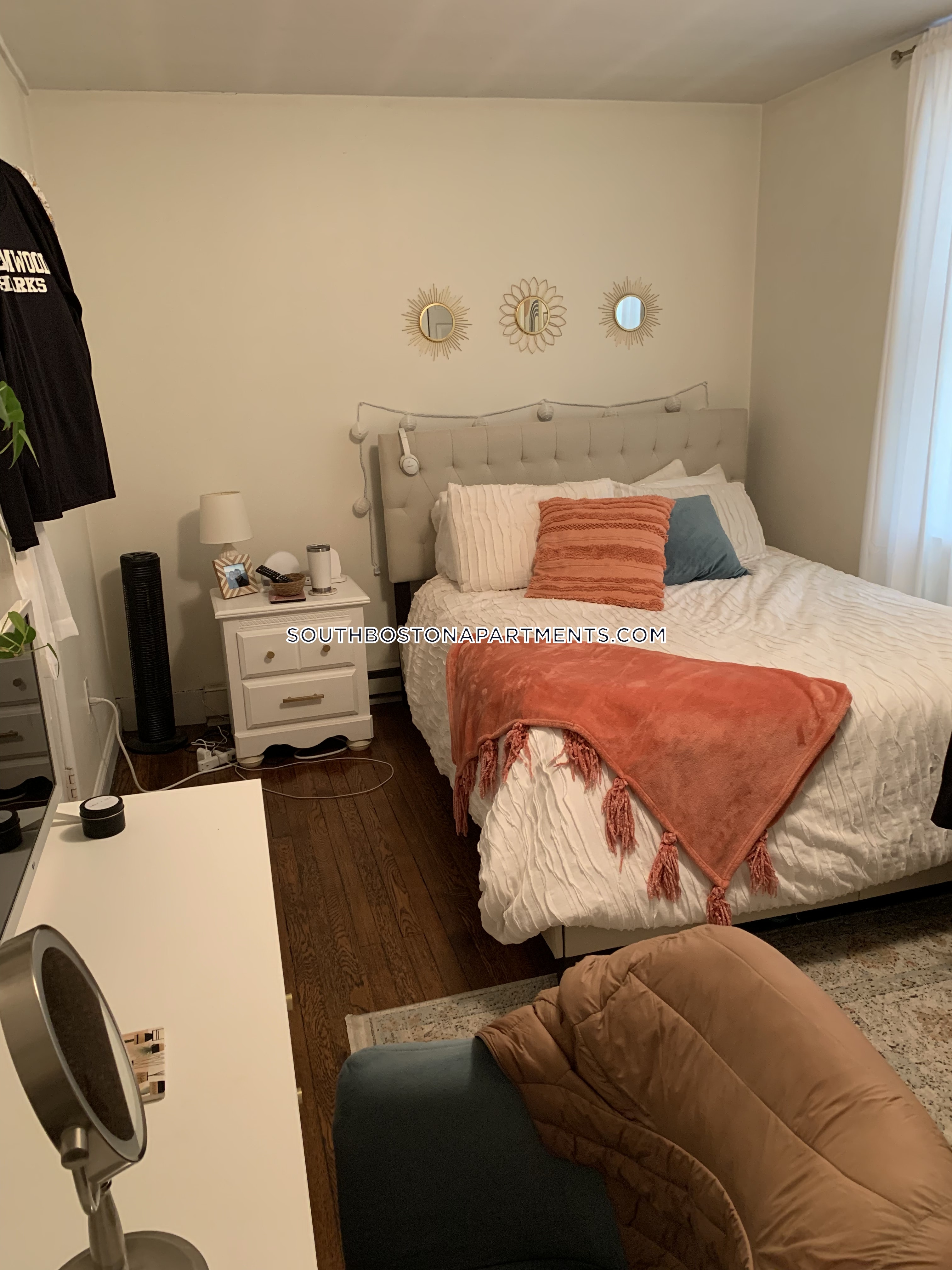 819 Broadway, South Boston