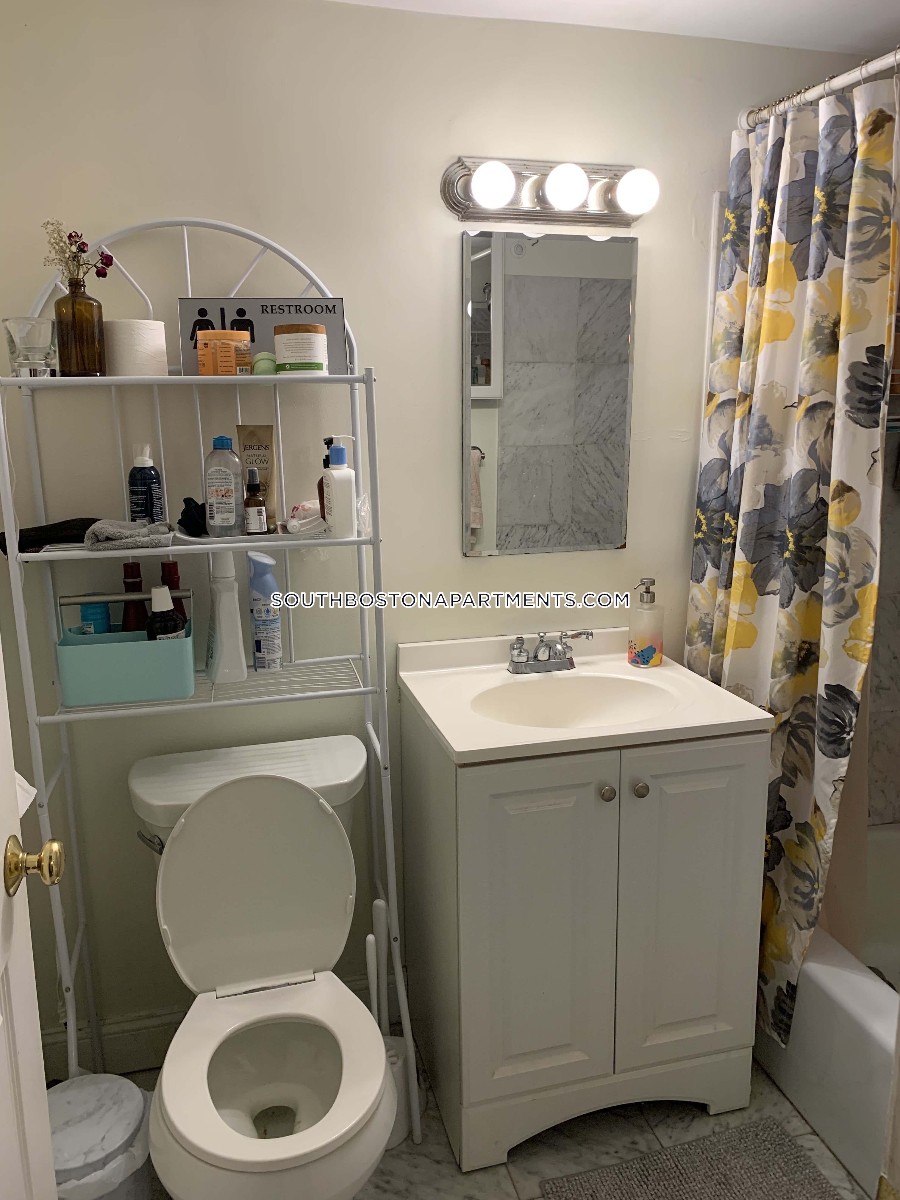 819 Broadway, South Boston