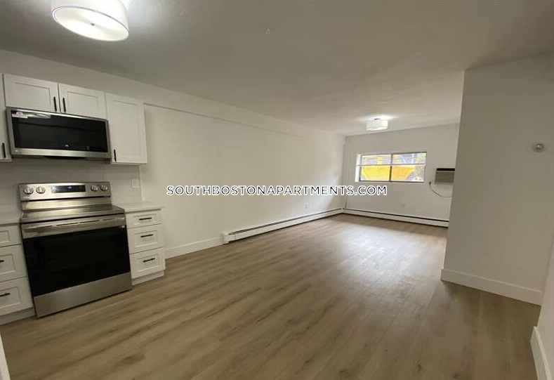 741 6th St, South Boston