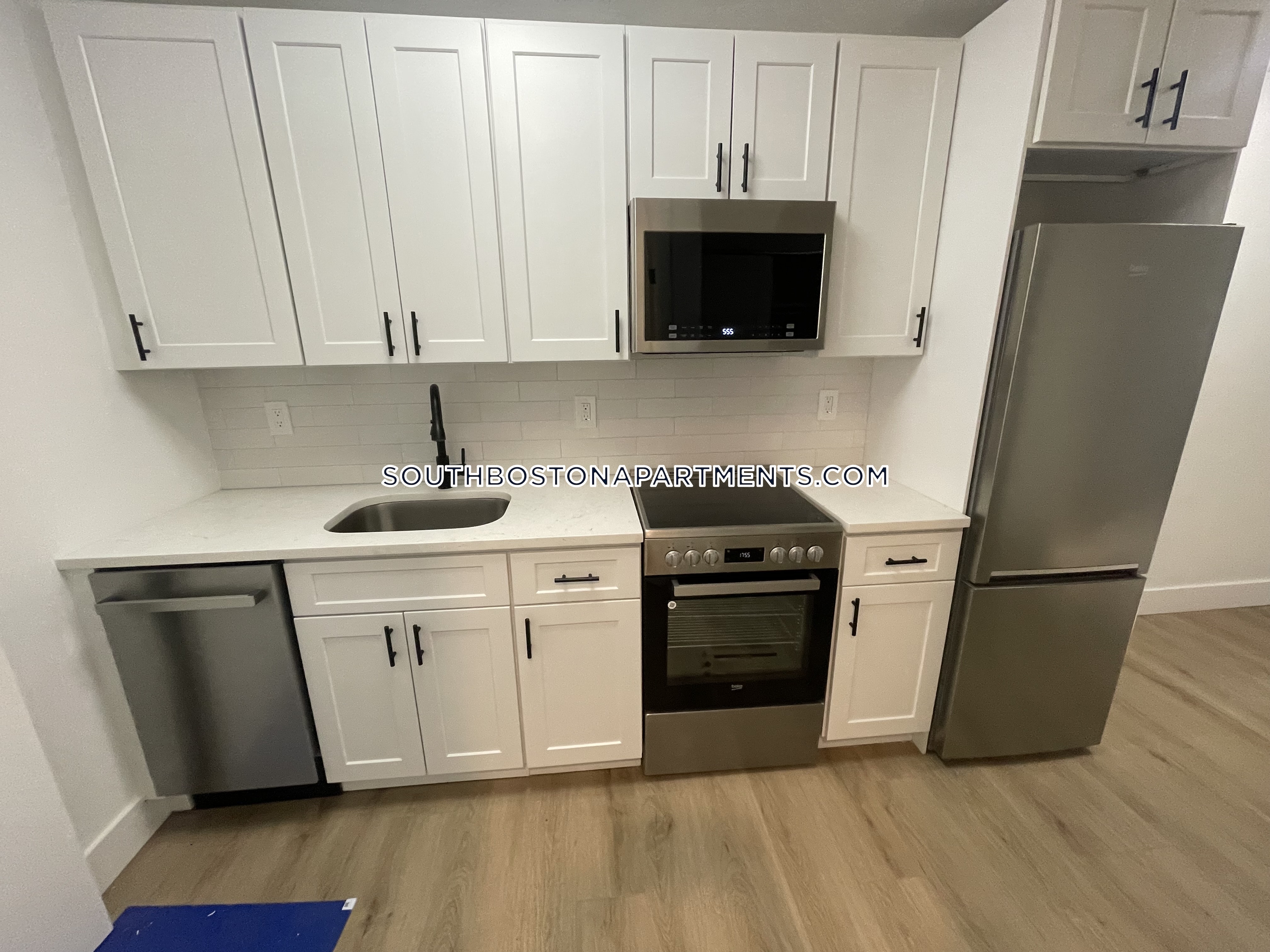 741 6th St, South Boston