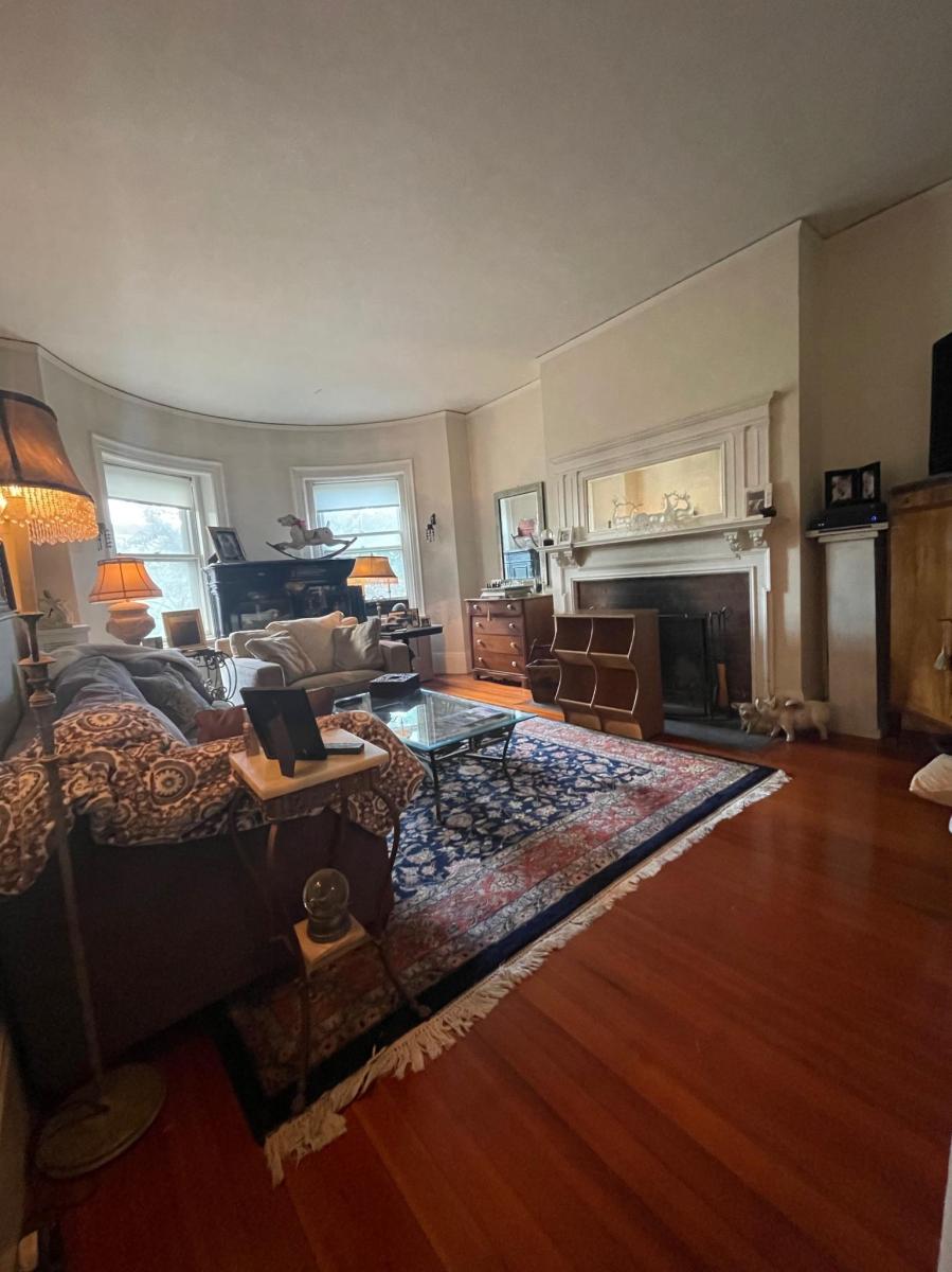 1685 Beacon St, Washington Square