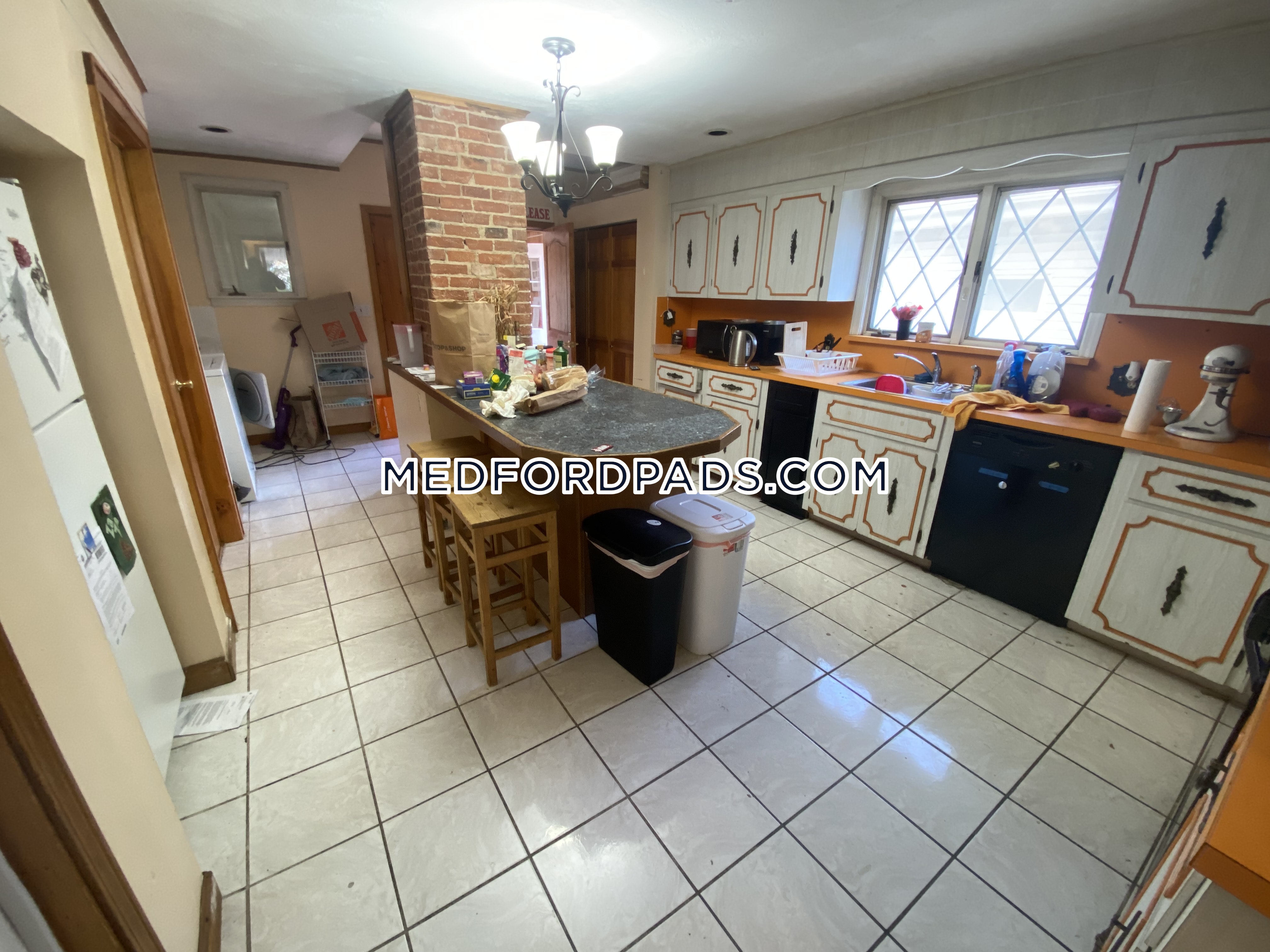 107 North St, Tufts University