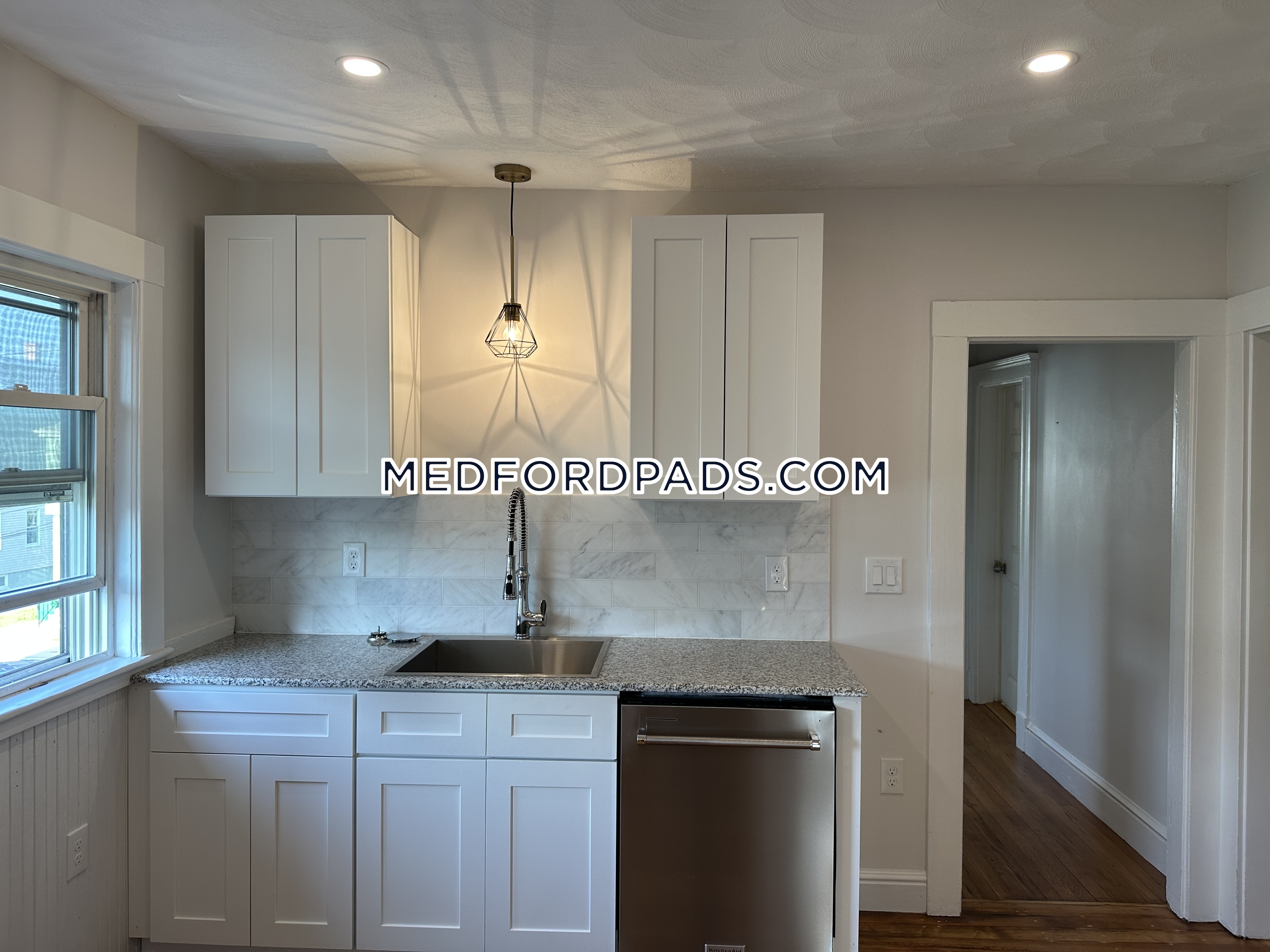 21 Renfrew St, Tufts University