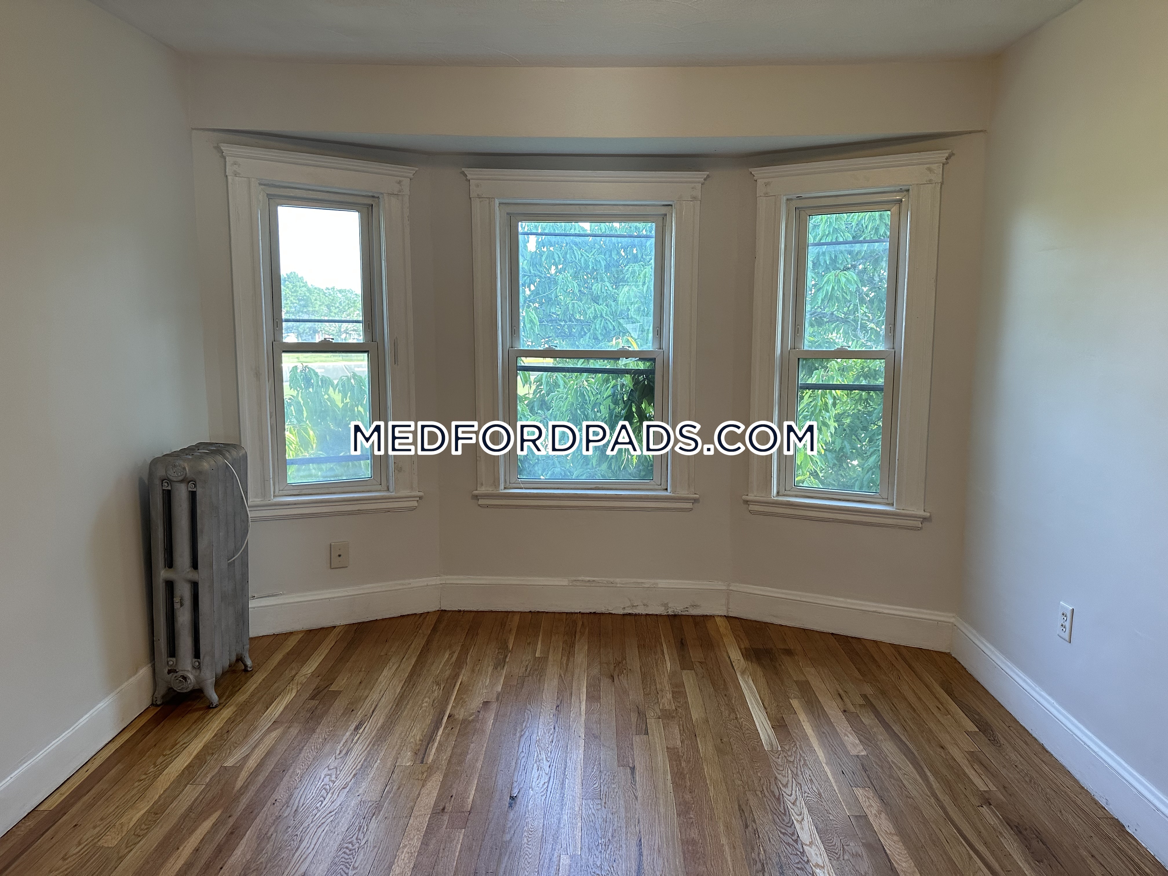 21 Renfrew St, Tufts University