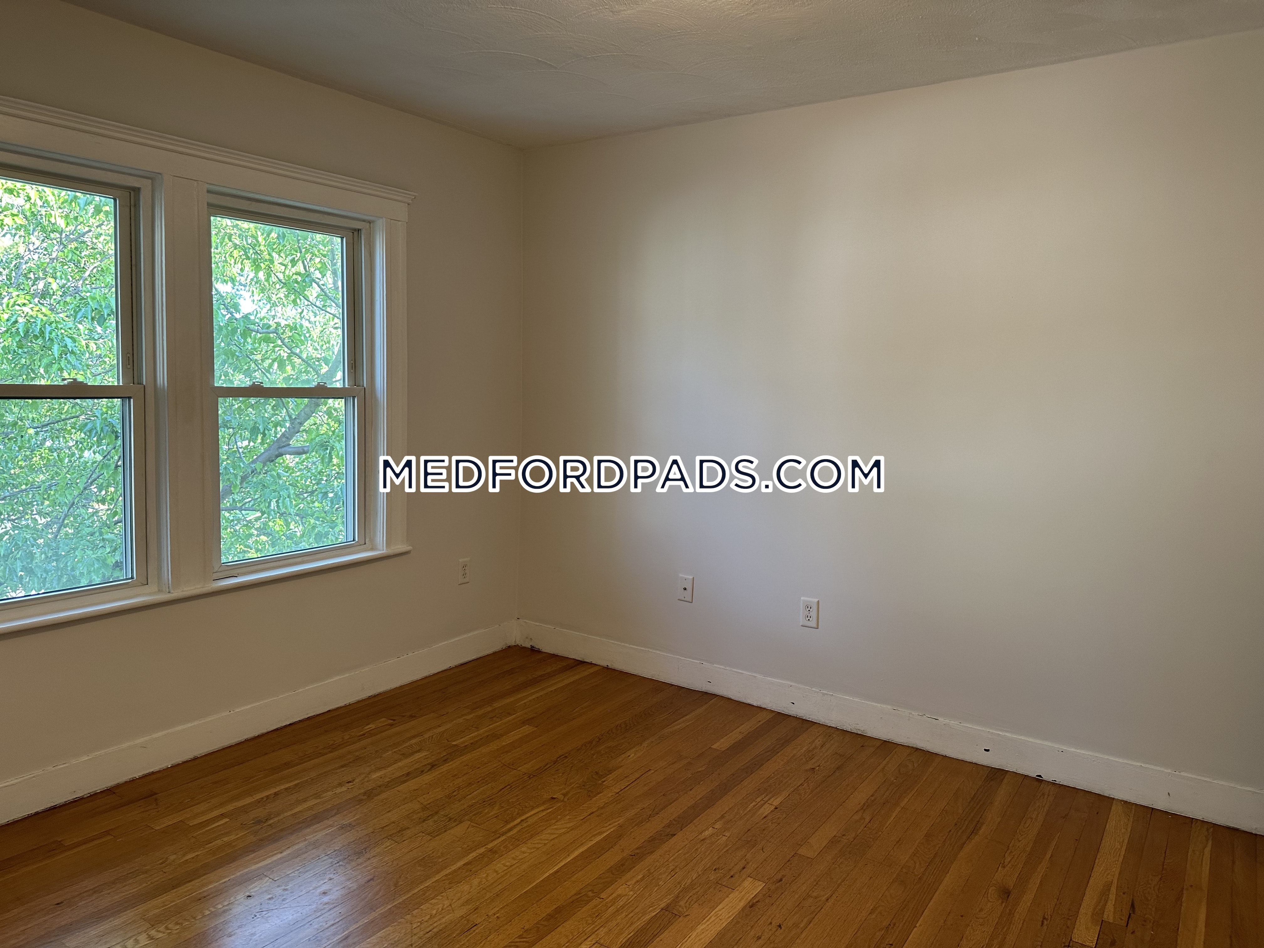 21 Renfrew St, Tufts University