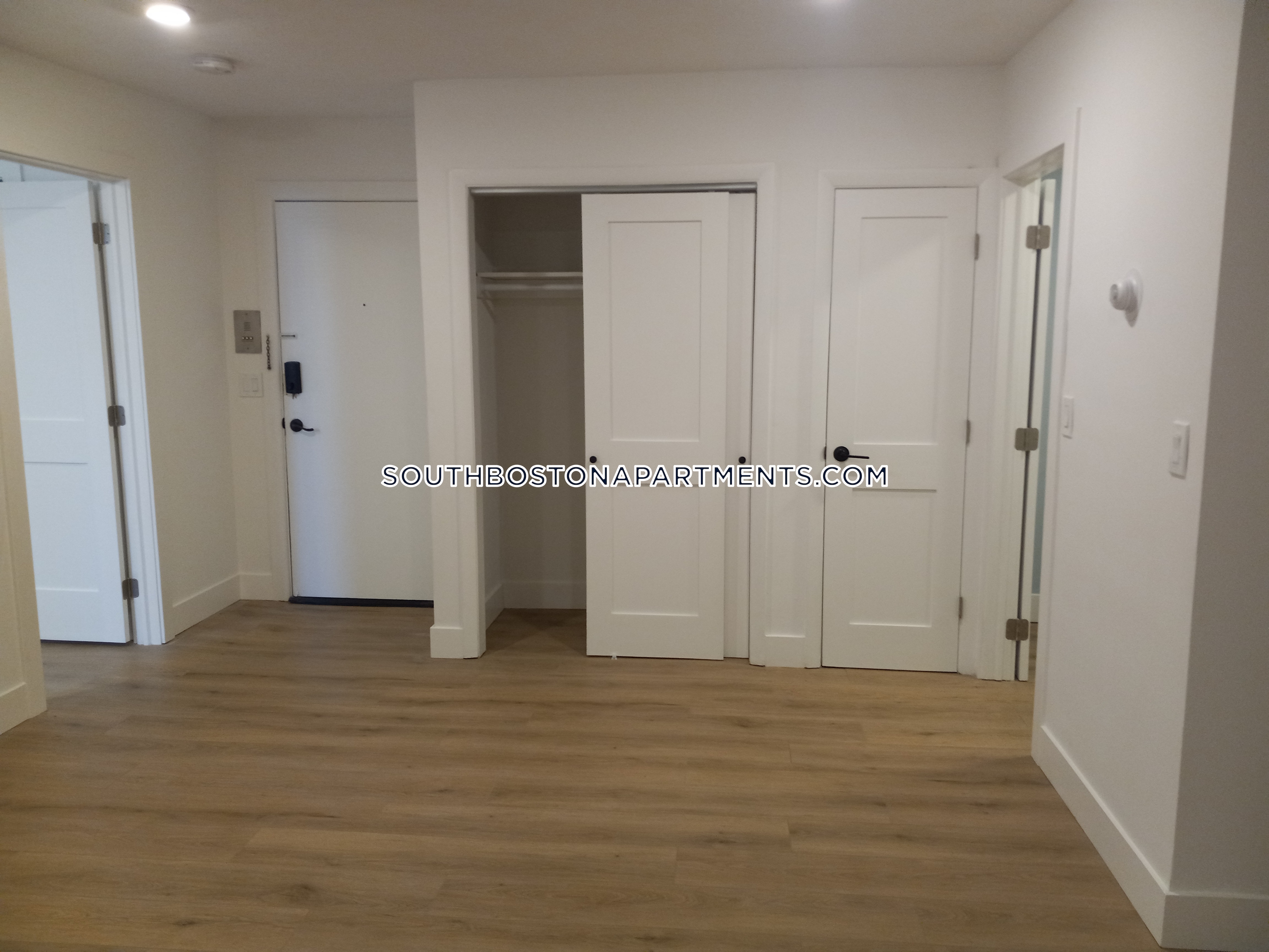 740 E 7th, South Boston