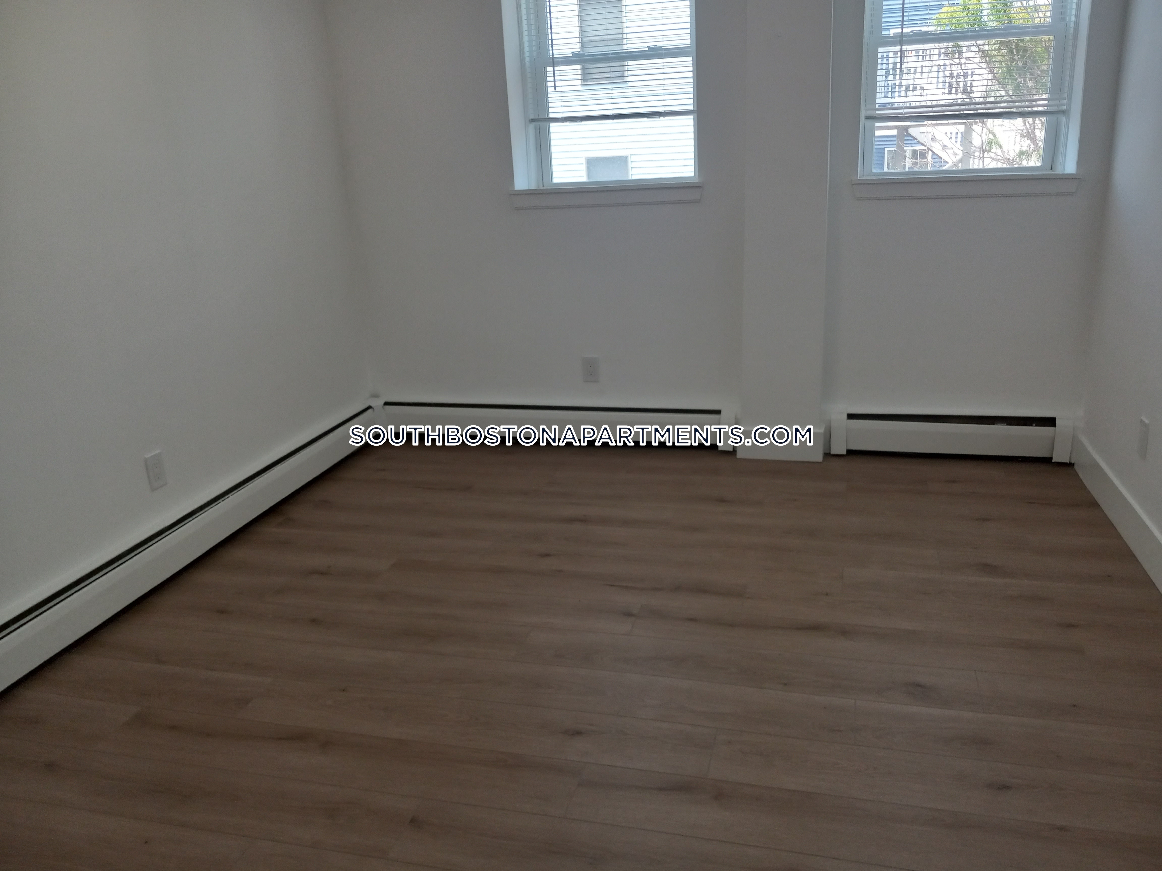 740 7th St, South Boston