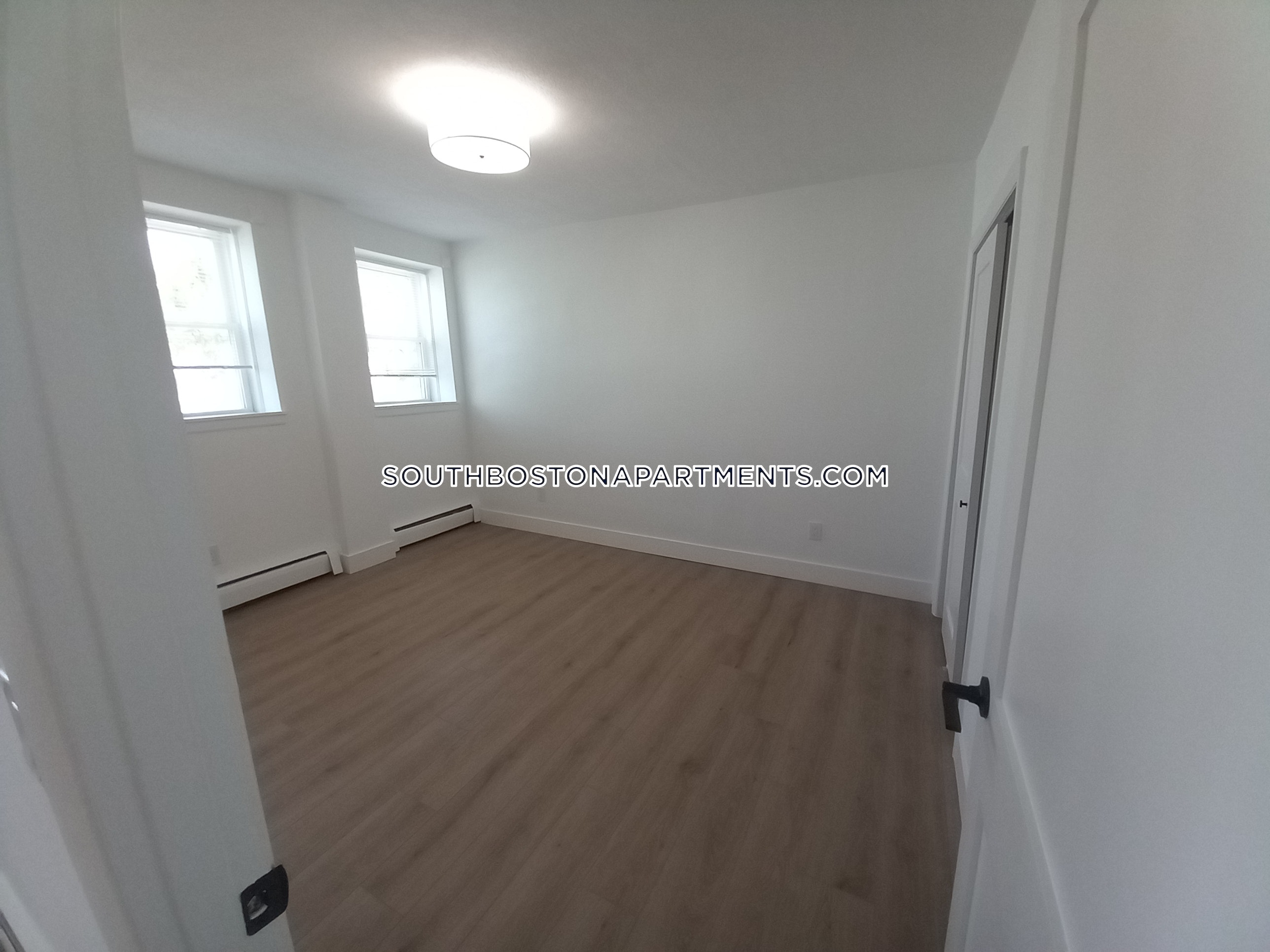 740 7th St, South Boston