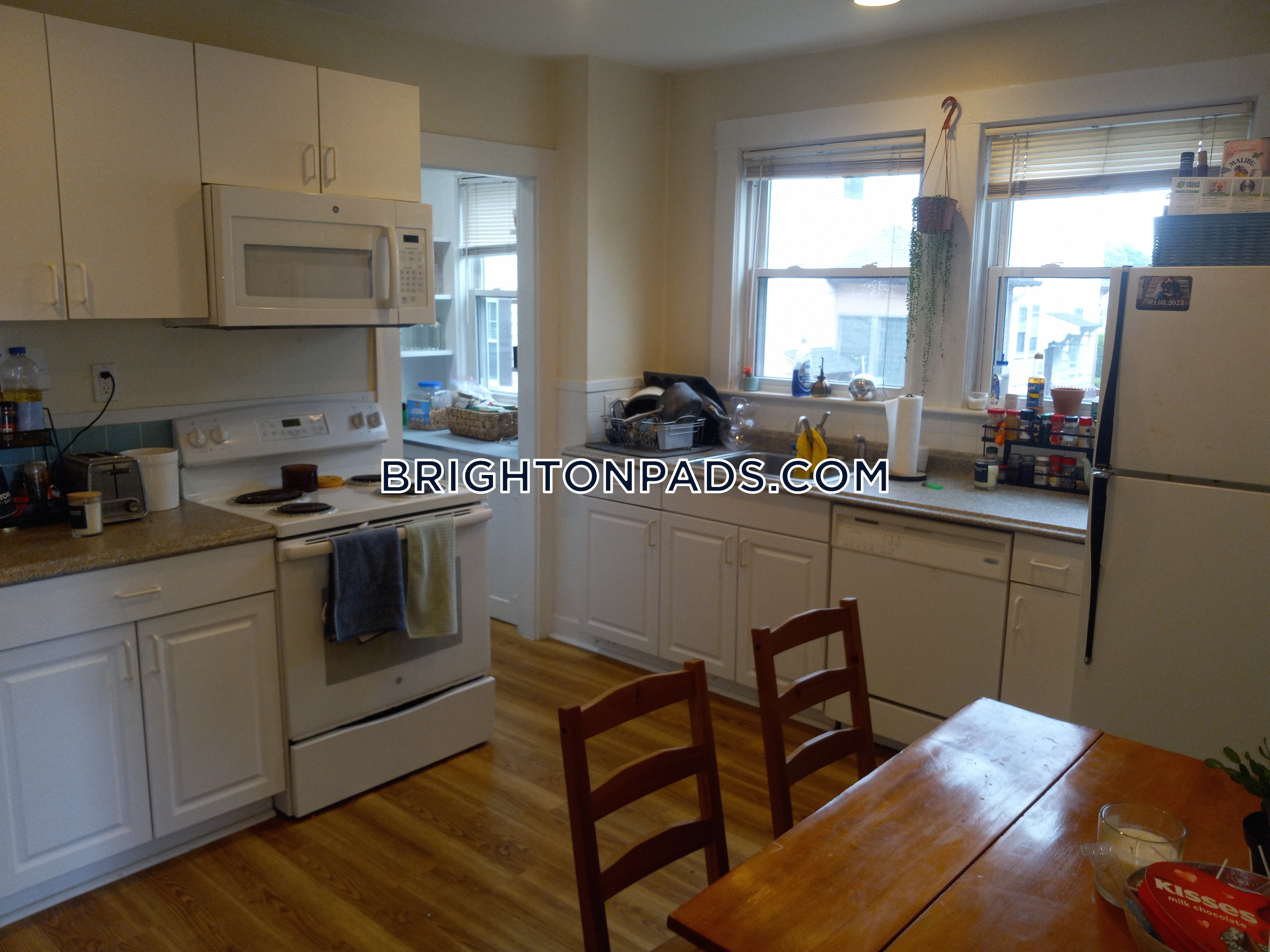 6 Mapleton St, Brighton