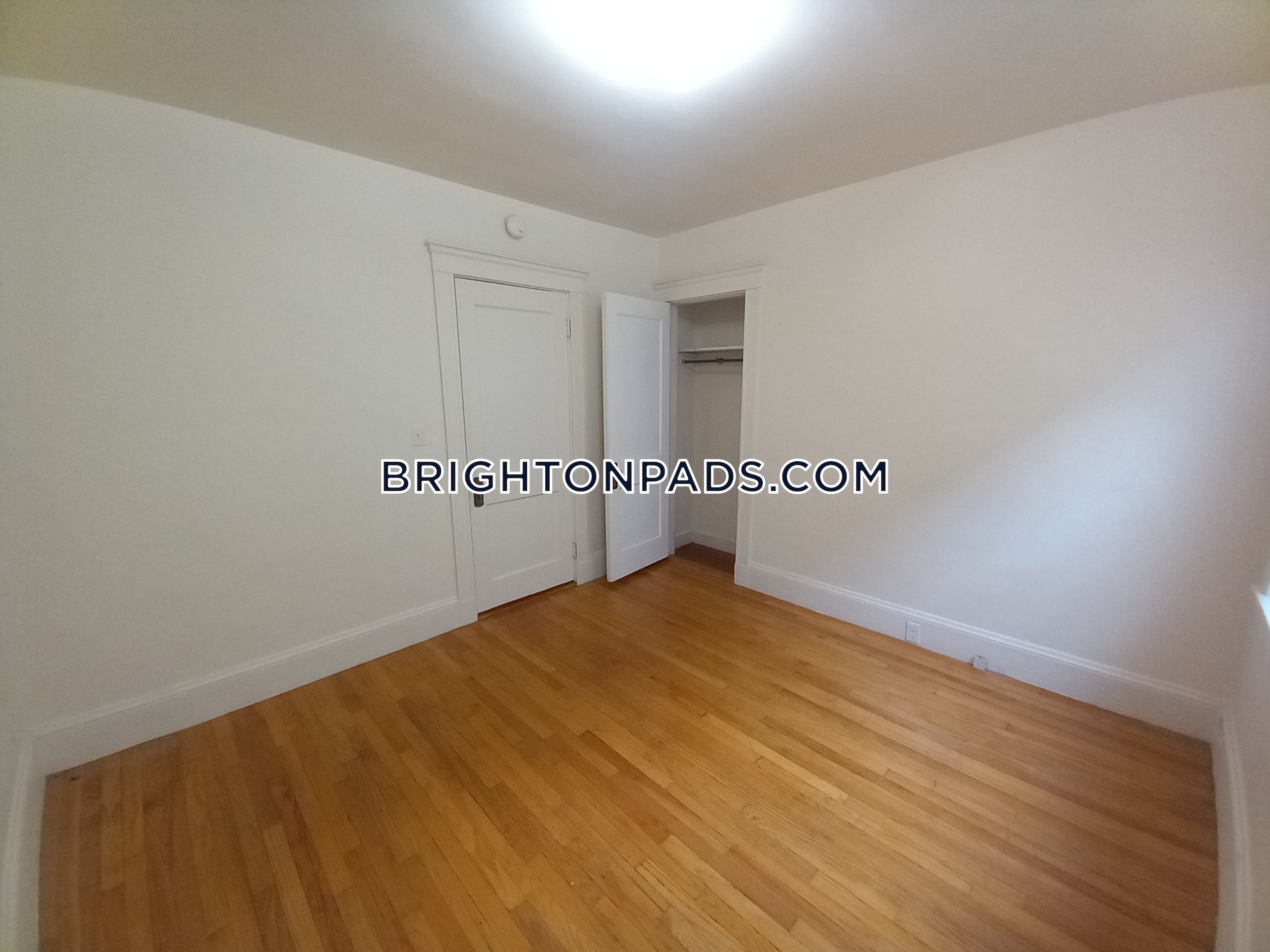 6 Mapleton St, Brighton