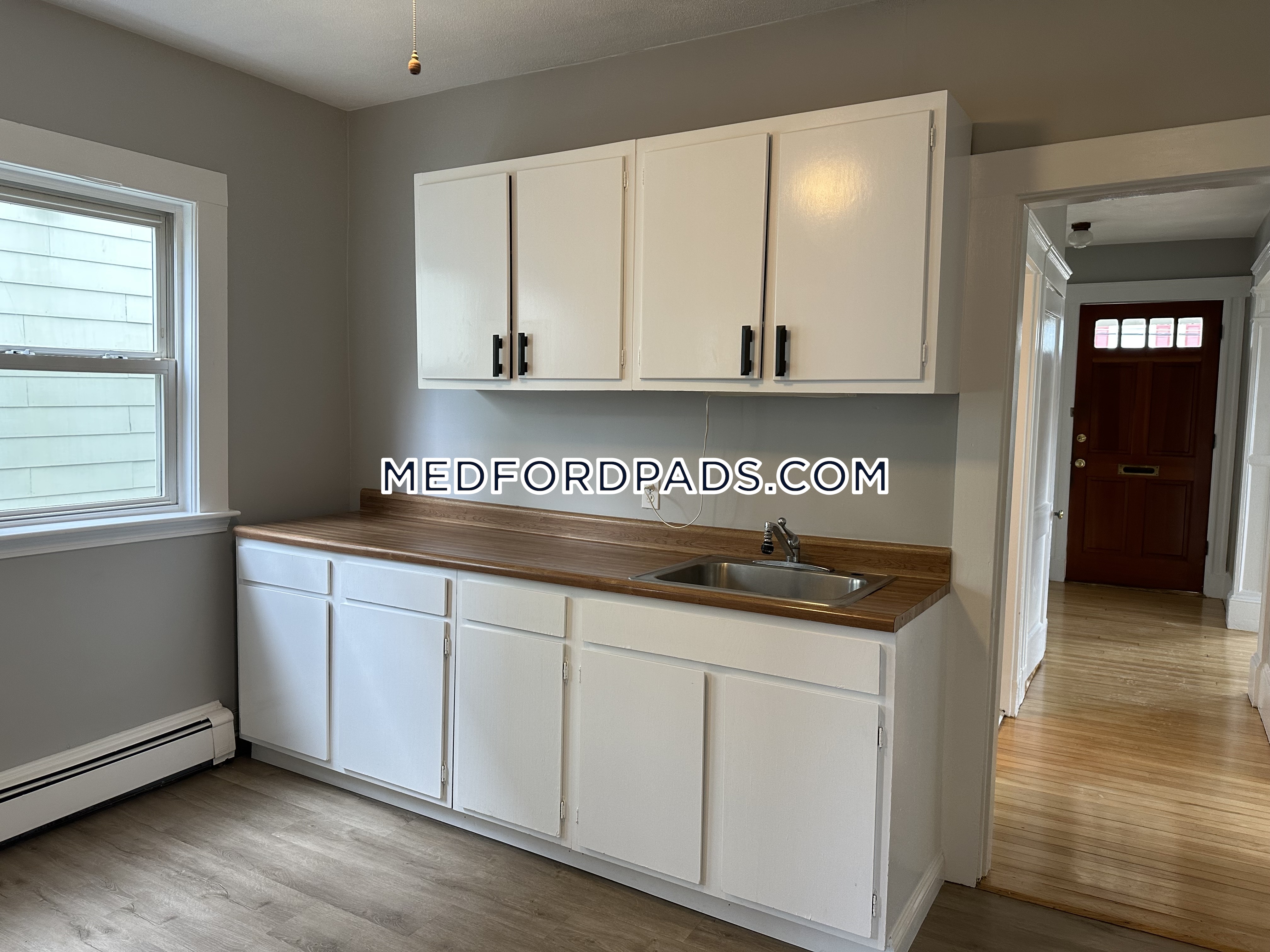 49 Pearl St, Medford