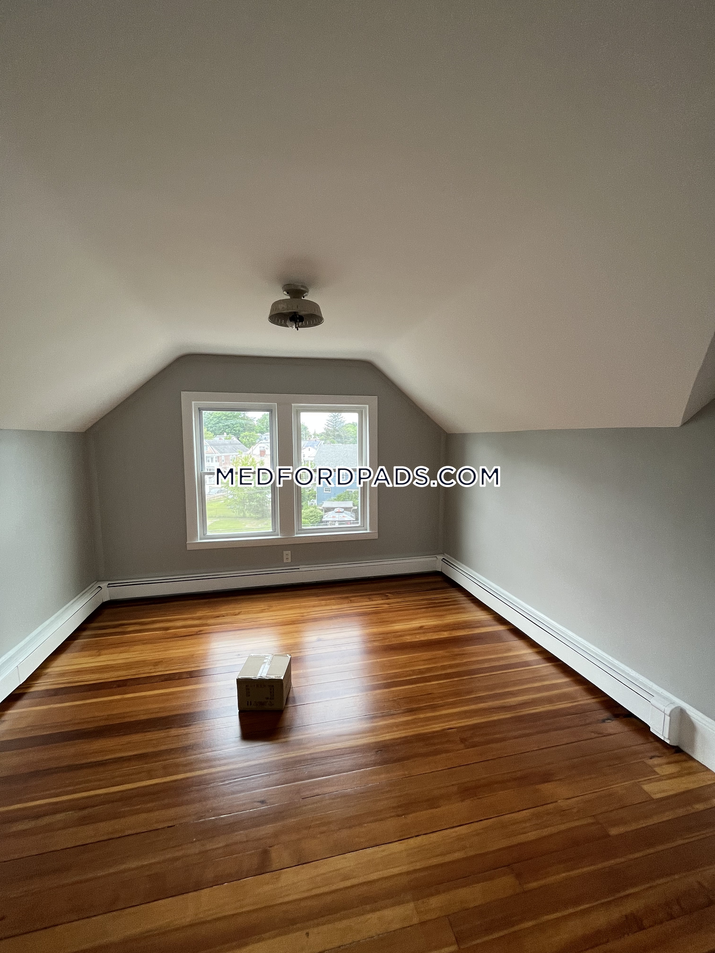 47 Pearl St, Tufts University