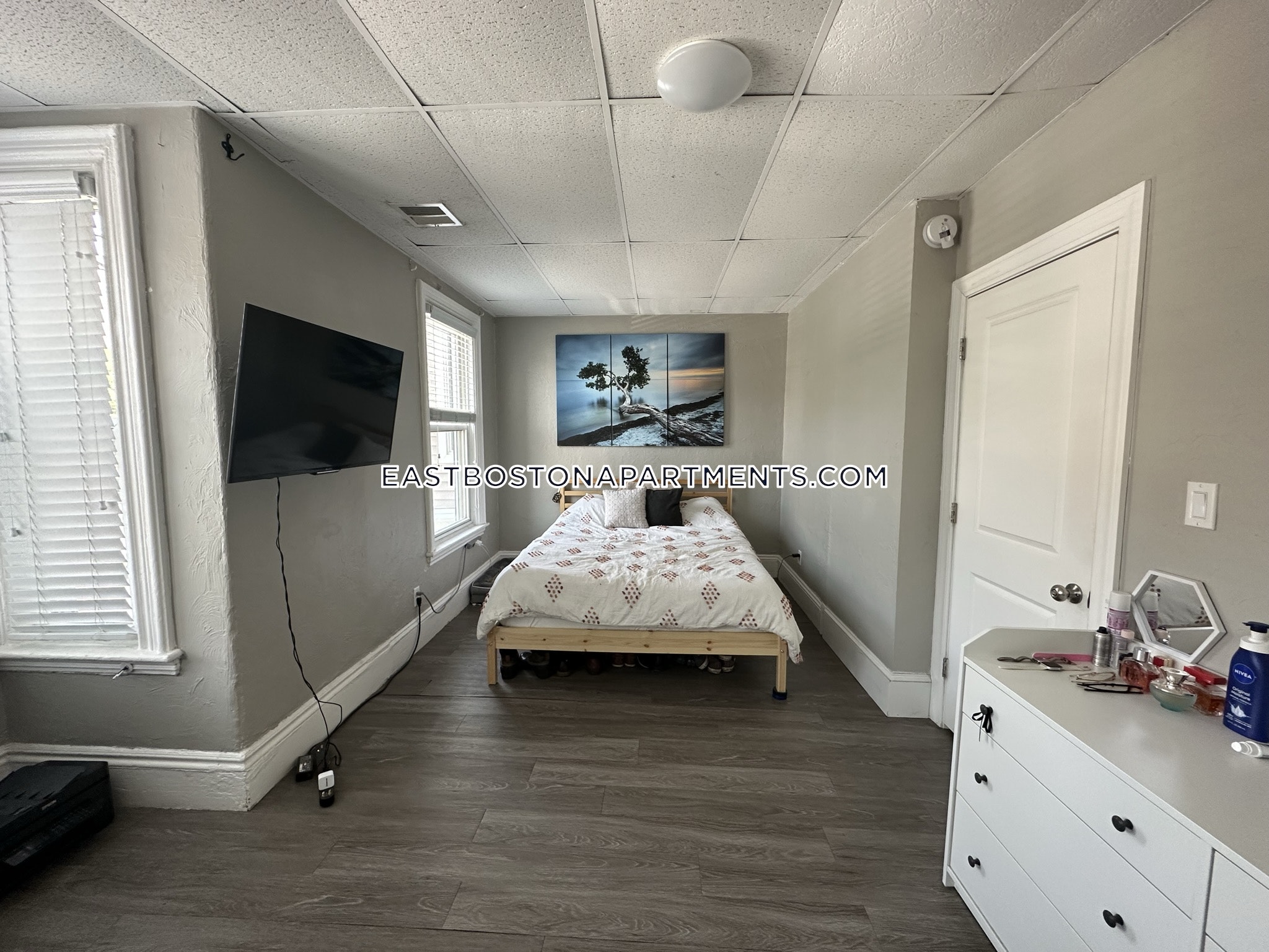 133 Eutaw St, East Boston