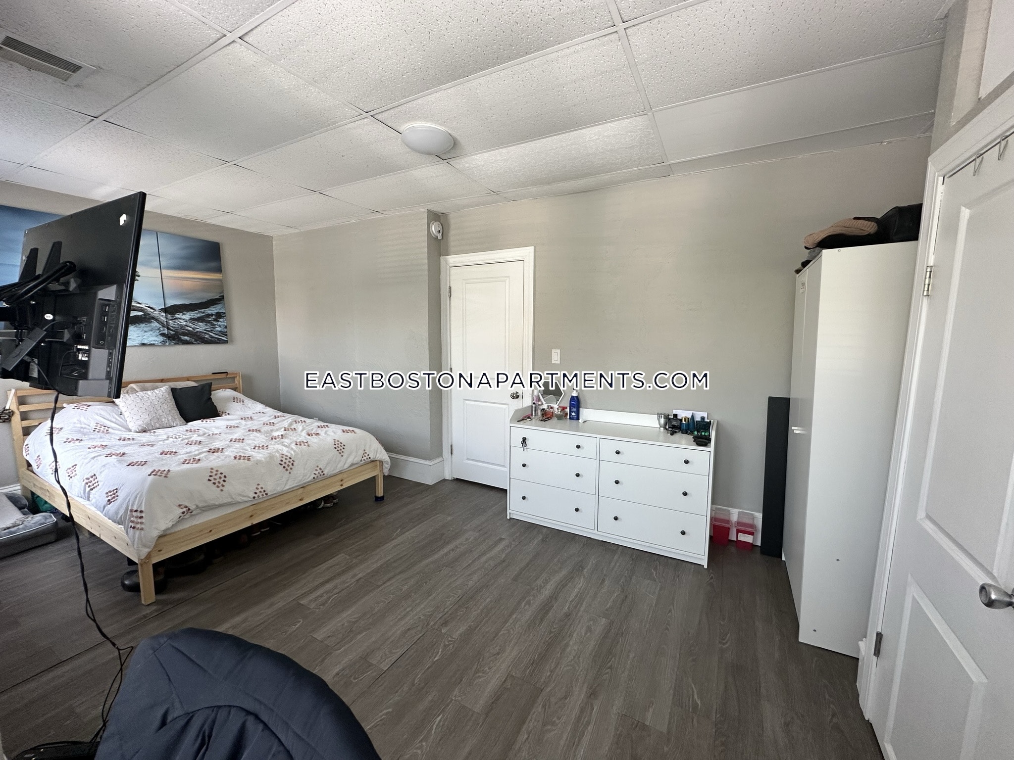 133 Eutaw St, East Boston