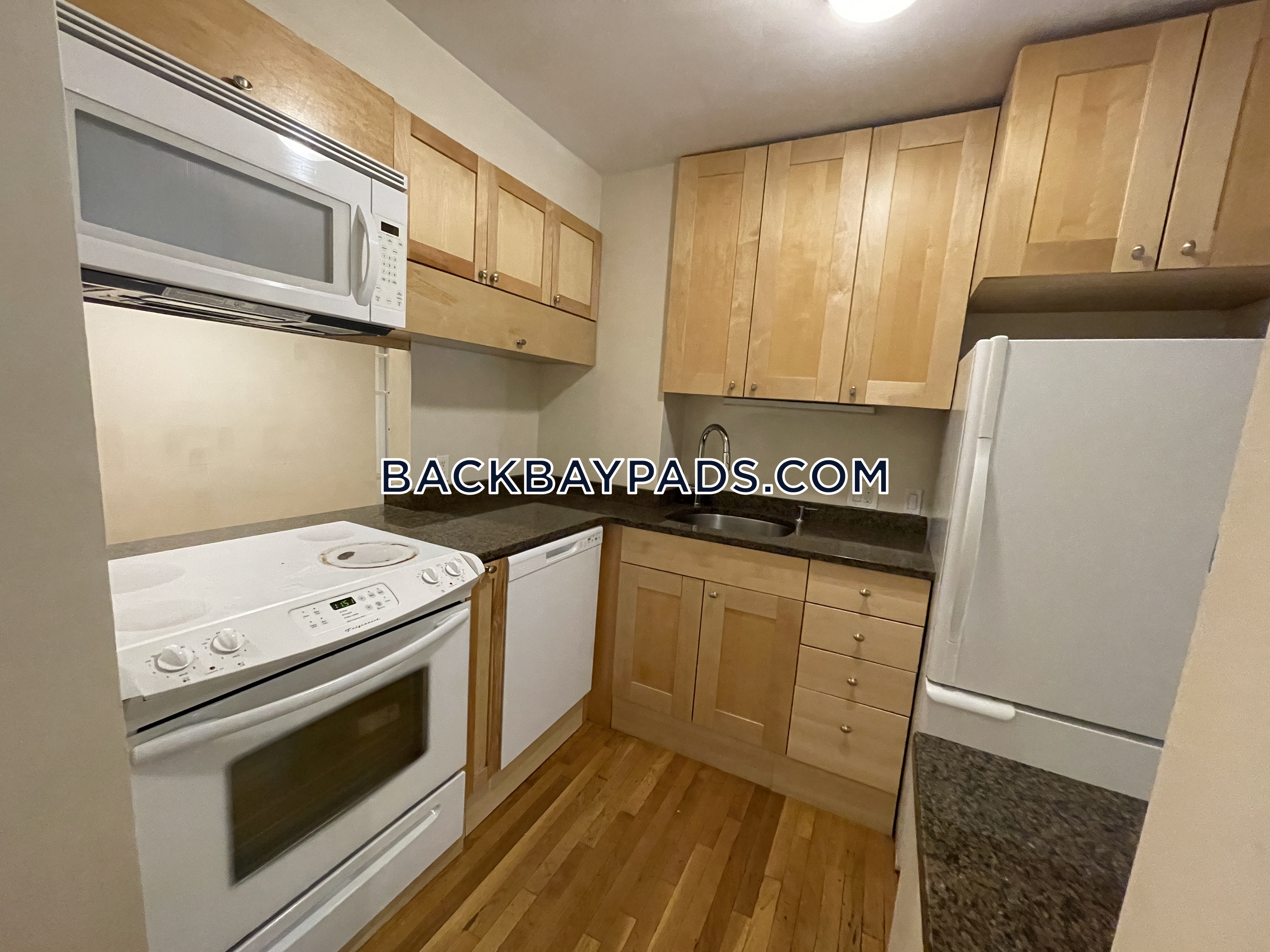 7 Hereford St, Back Bay