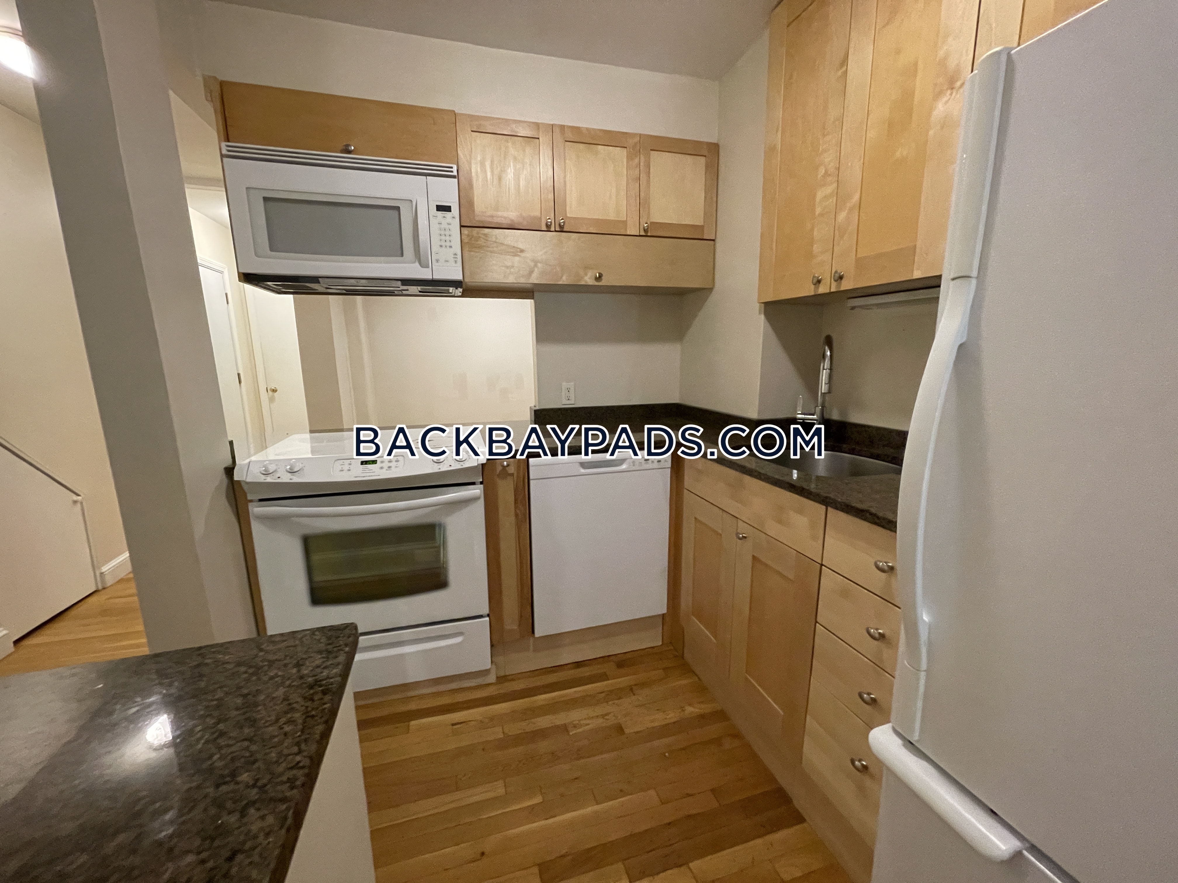 7 Hereford St, Back Bay