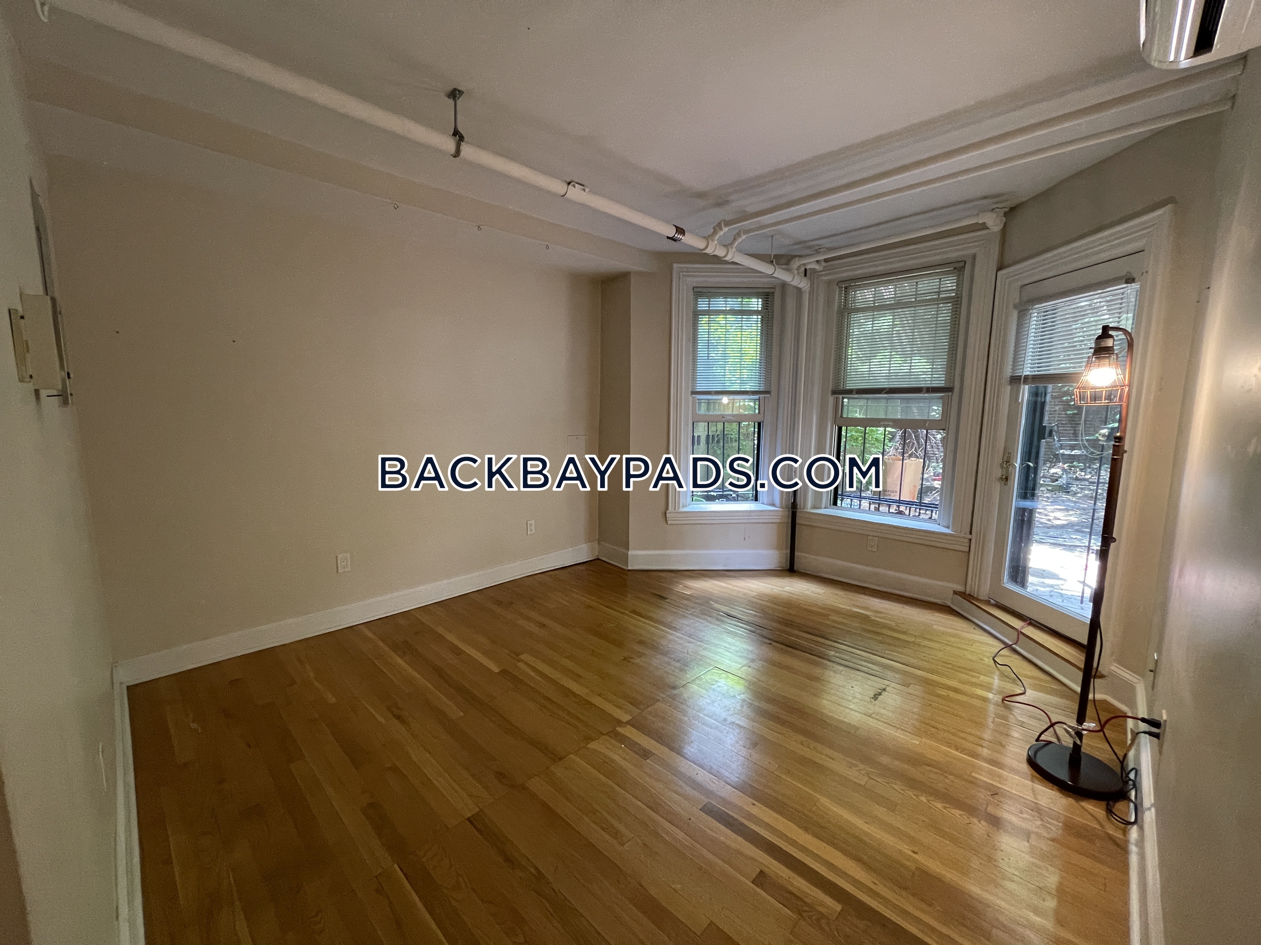 7 Hereford St, Back Bay