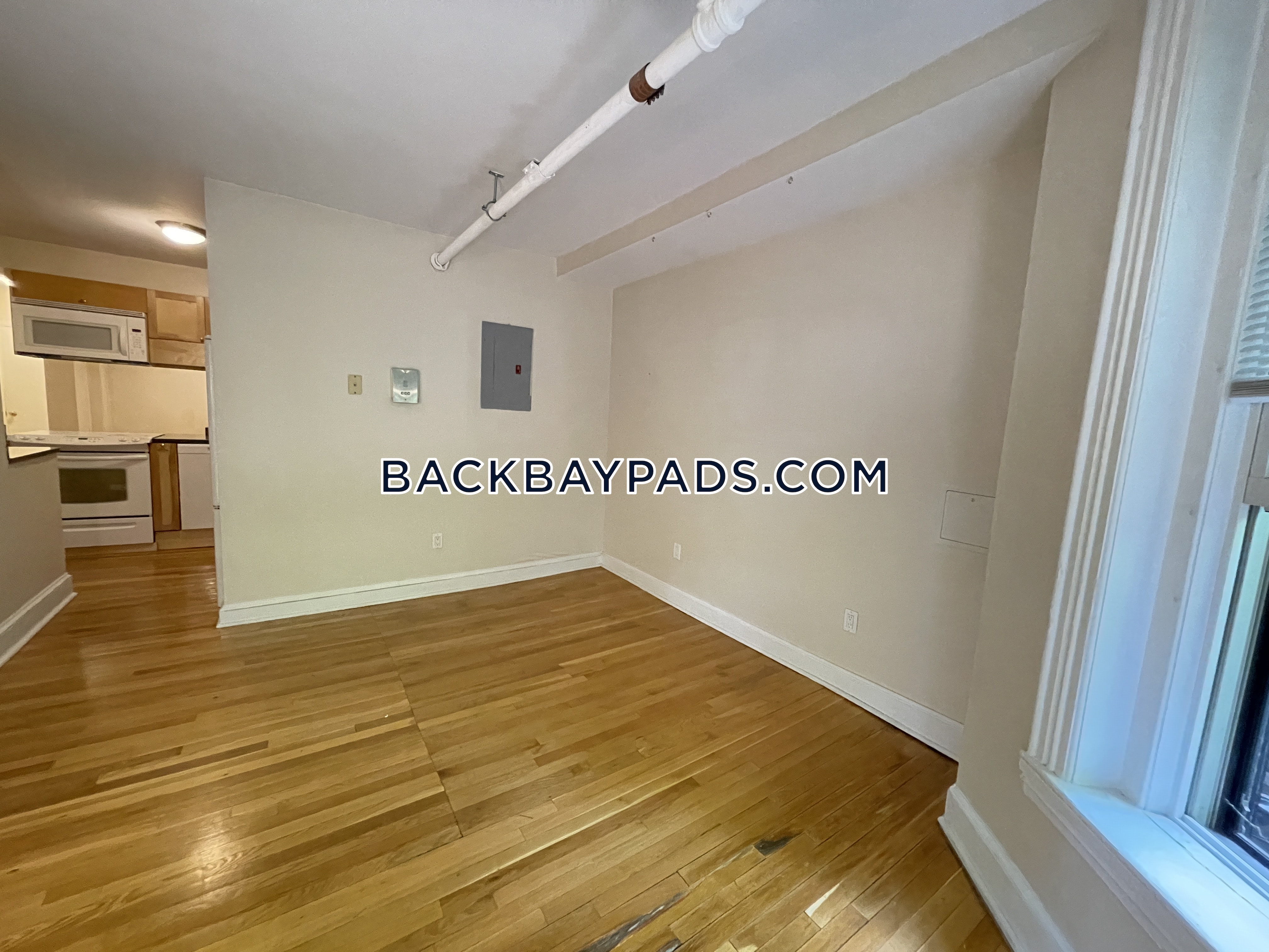 7 Hereford St, Back Bay