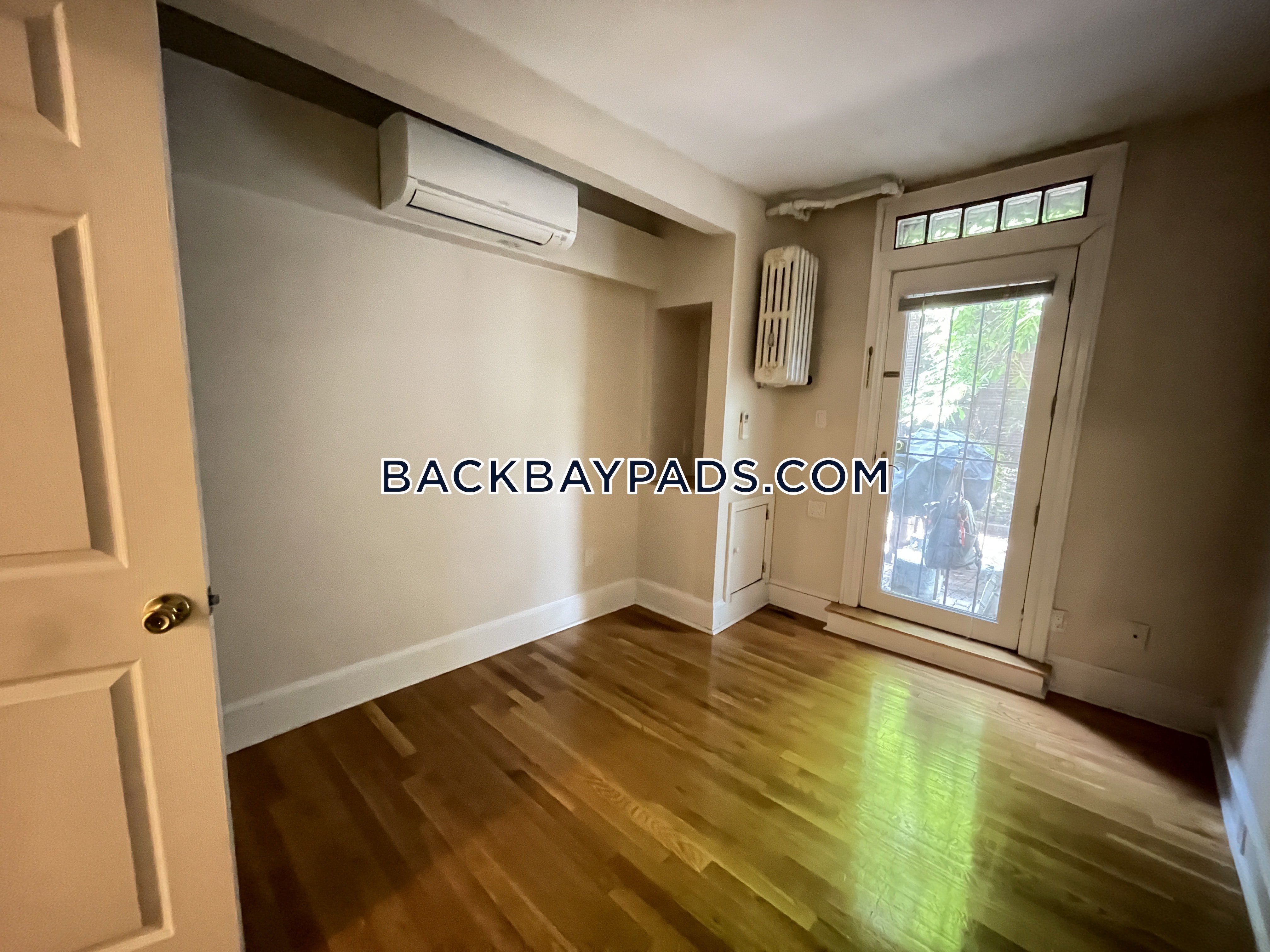 7 Hereford St, Back Bay