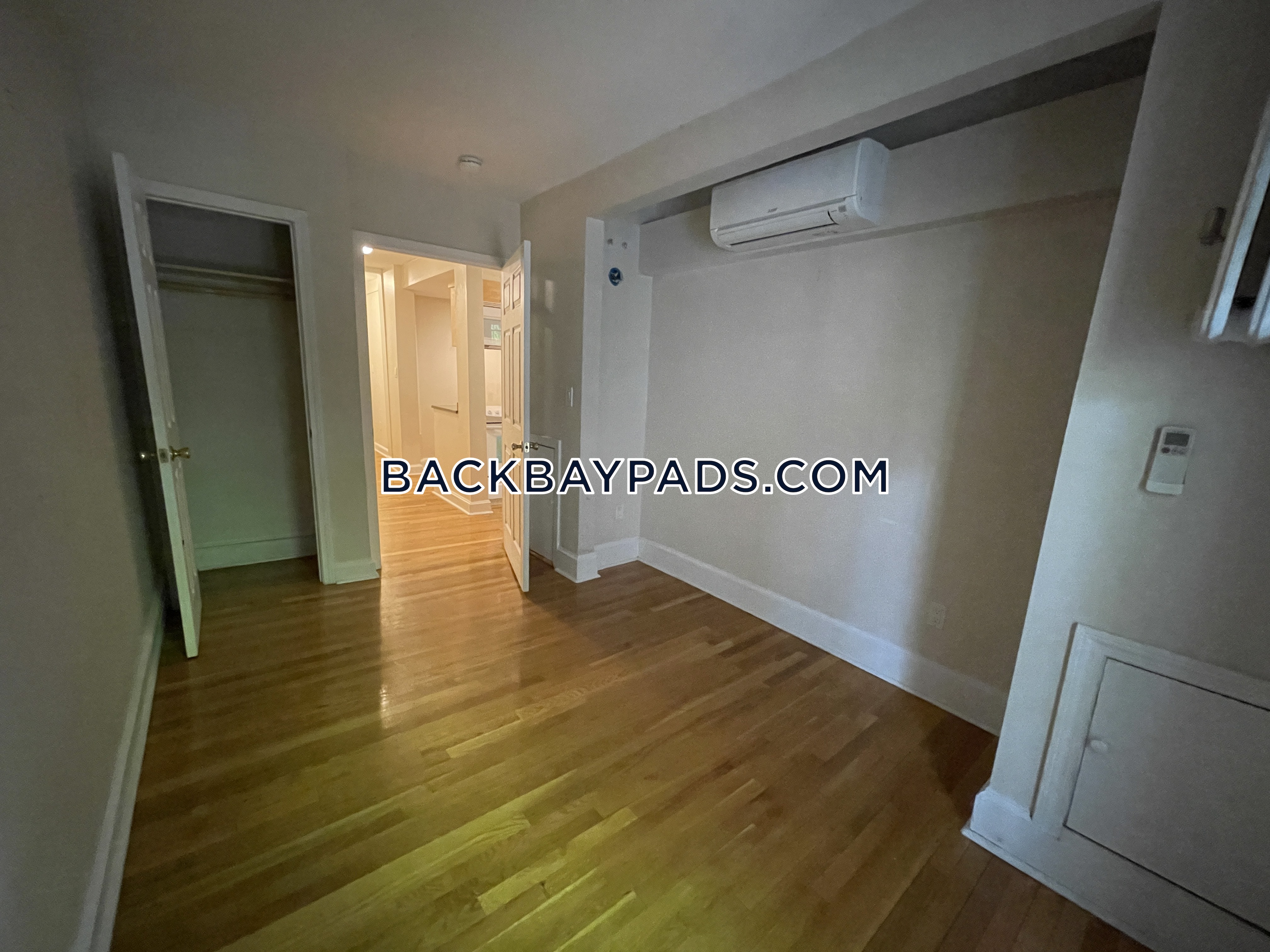 7 Hereford St, Back Bay