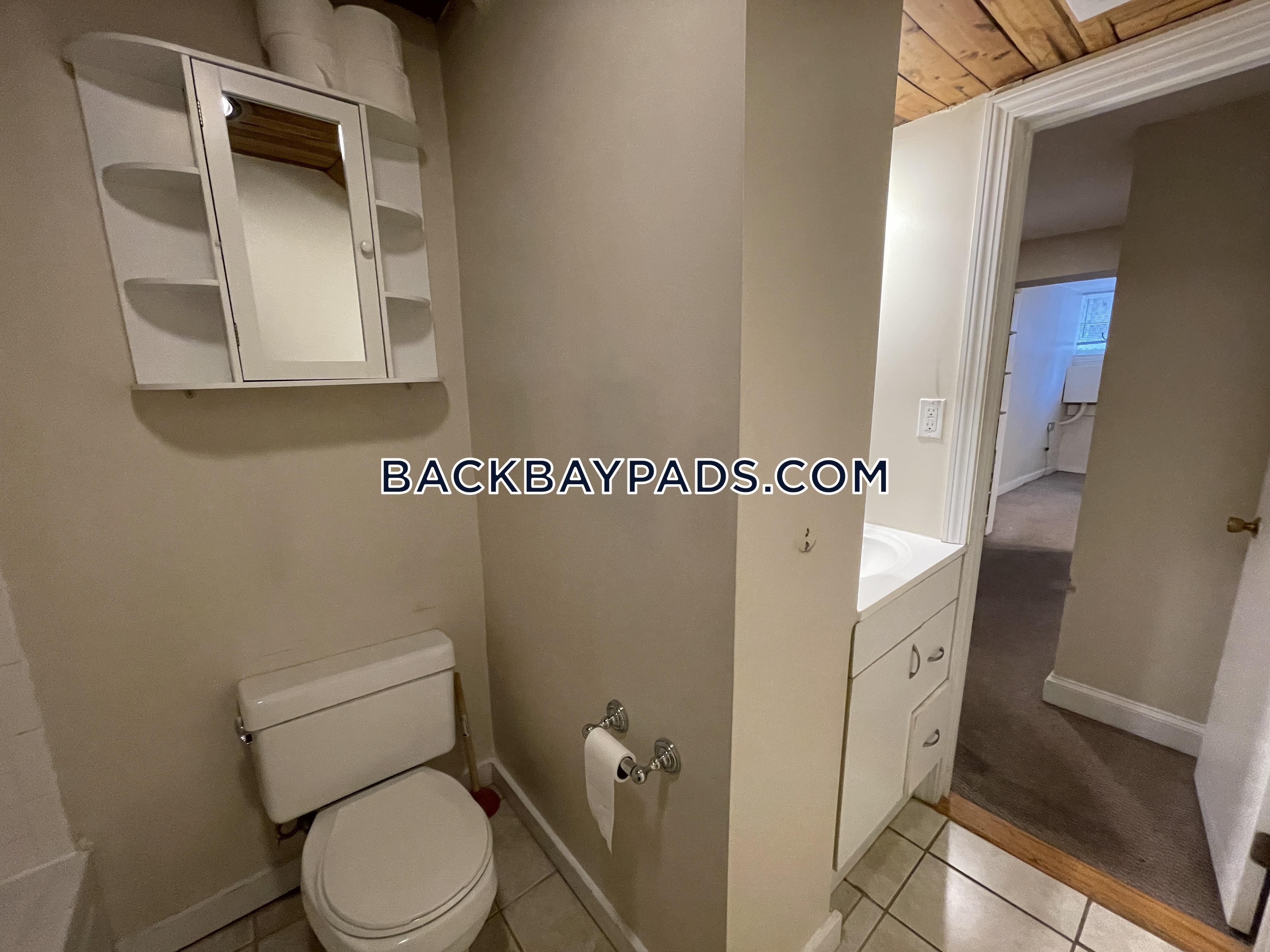 7 Hereford St, Back Bay