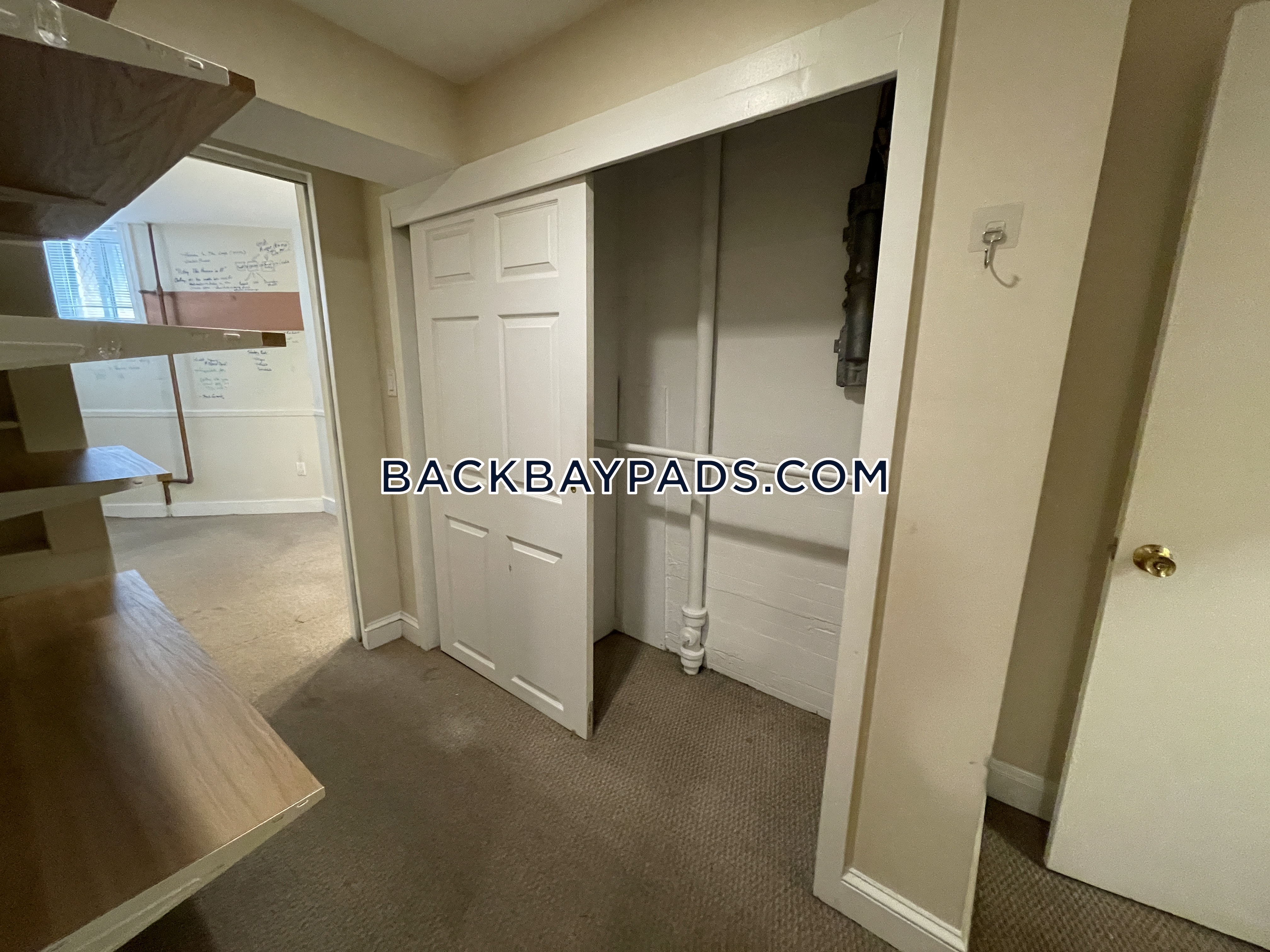 7 Hereford St, Back Bay