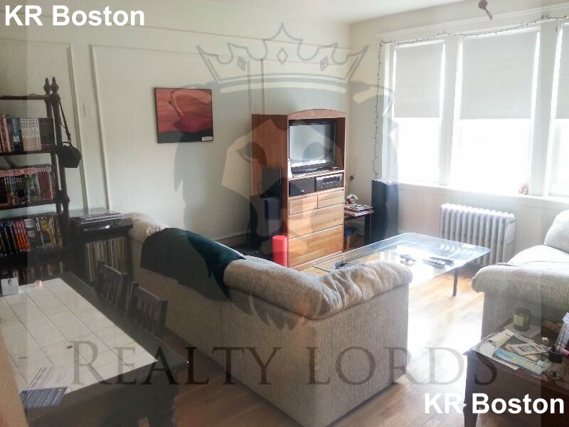 1687 Commonwealth Ave, Brighton