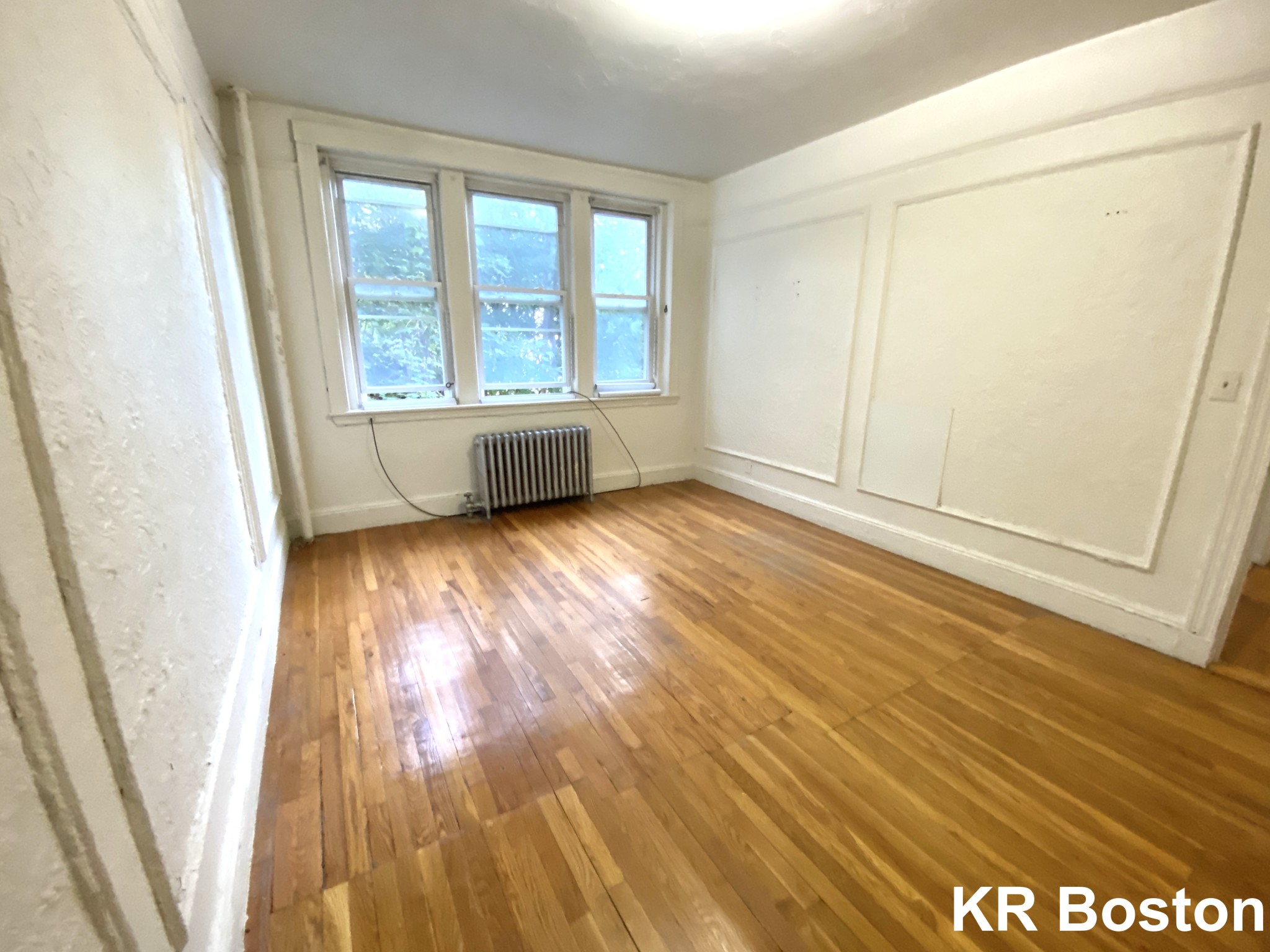 1687 Commonwealth Ave, Brighton