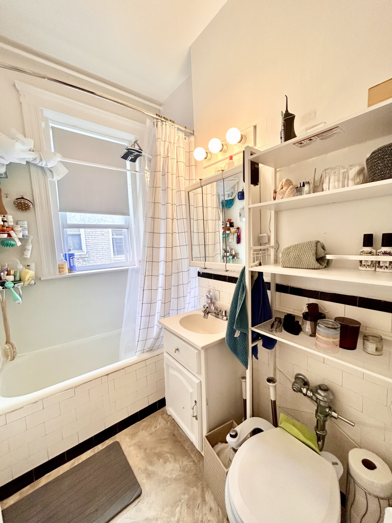 1687 Commonwealth Ave,, Brighton