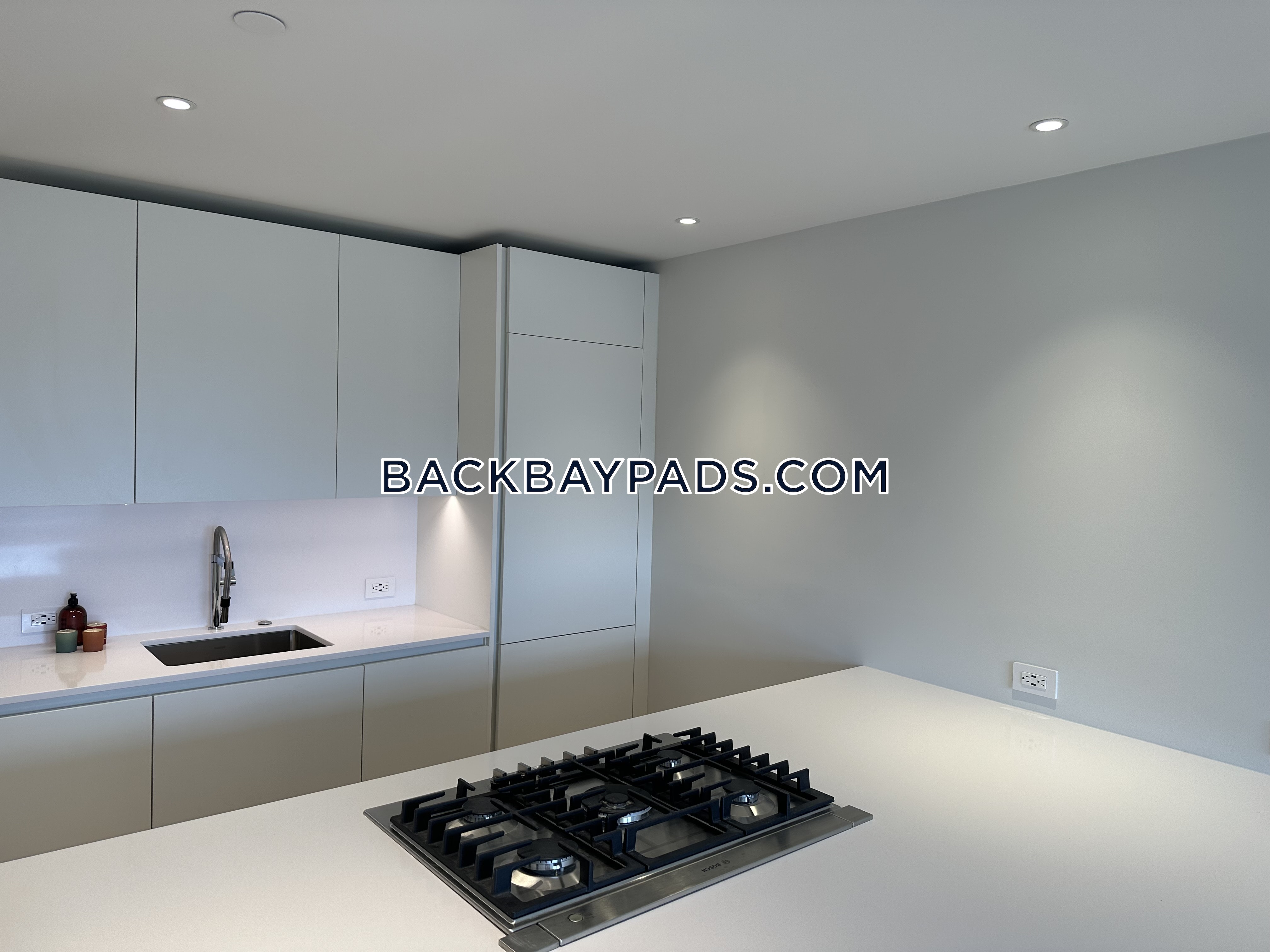 102 Commonwealth Ave, Back Bay