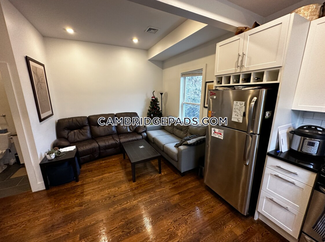 376.1 Windsor St, East Cambridge