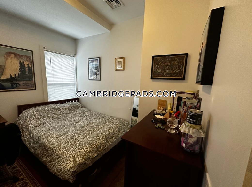 376.1 Windsor St, East Cambridge