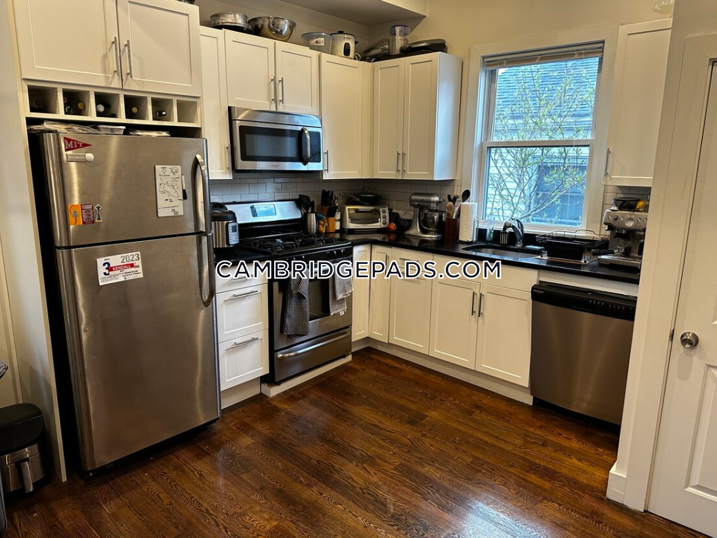 376.1 Windsor St, East Cambridge