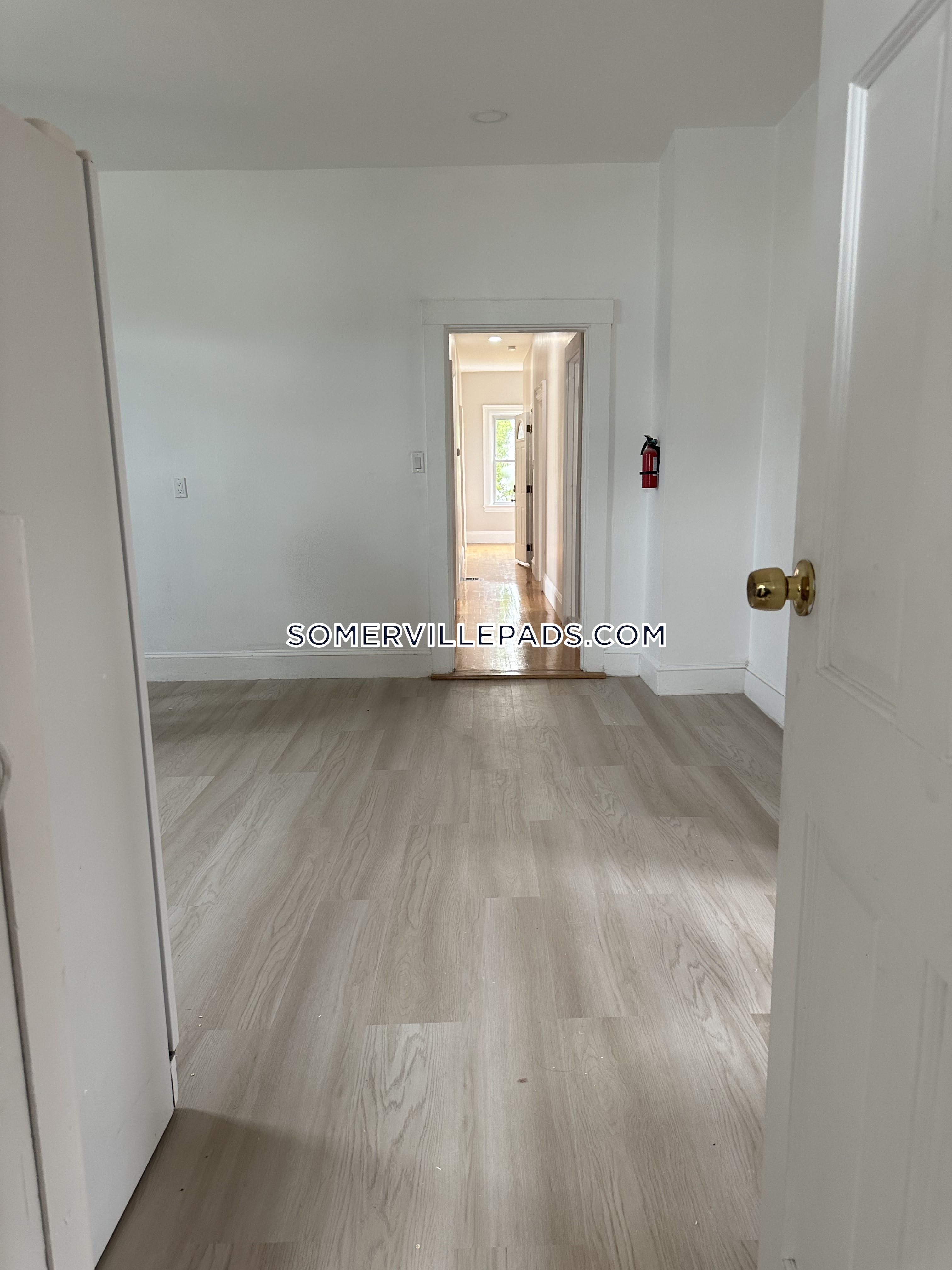 56 Pinckney St, East Somerville