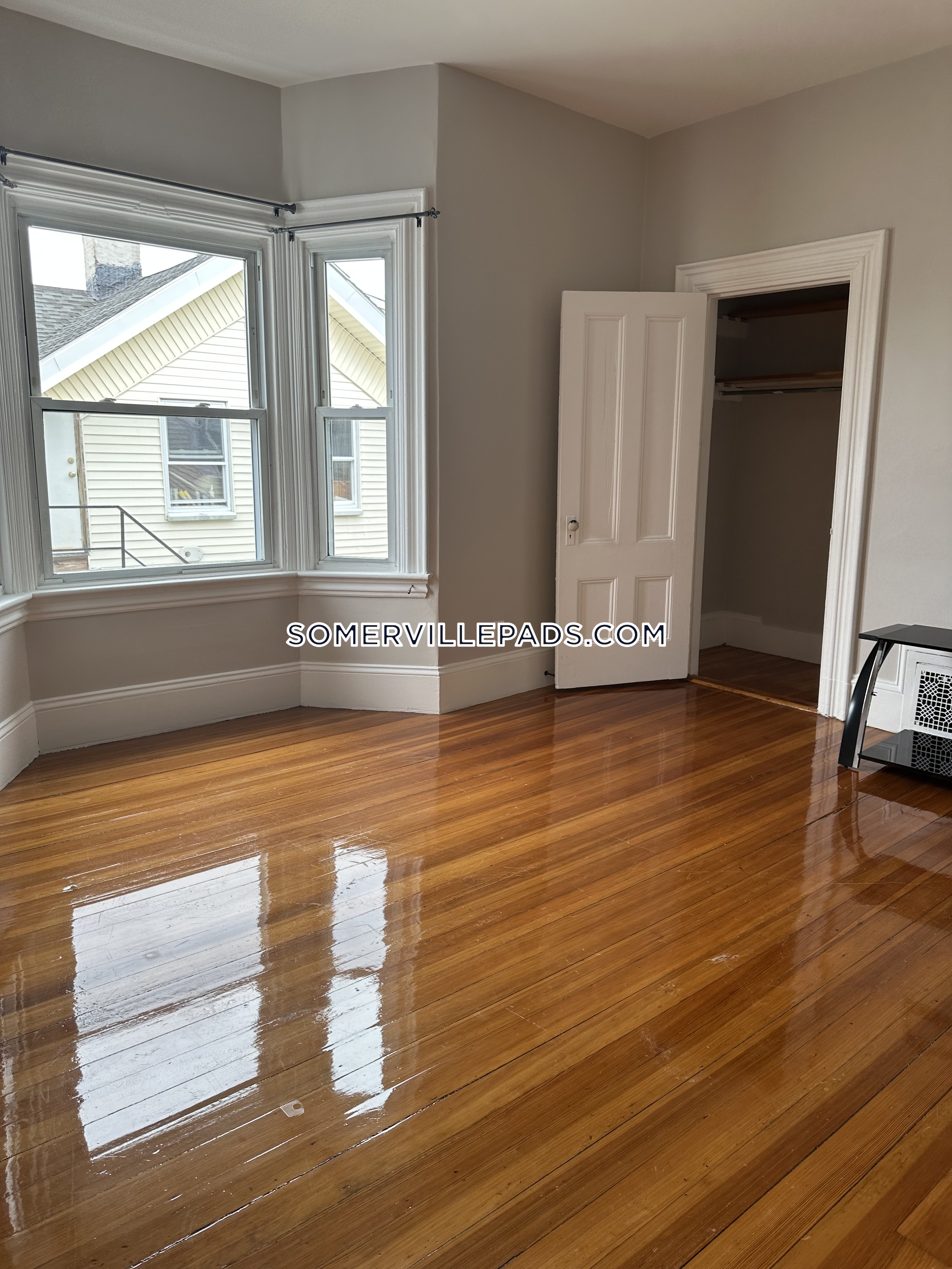 56 Pinckney St, East Somerville