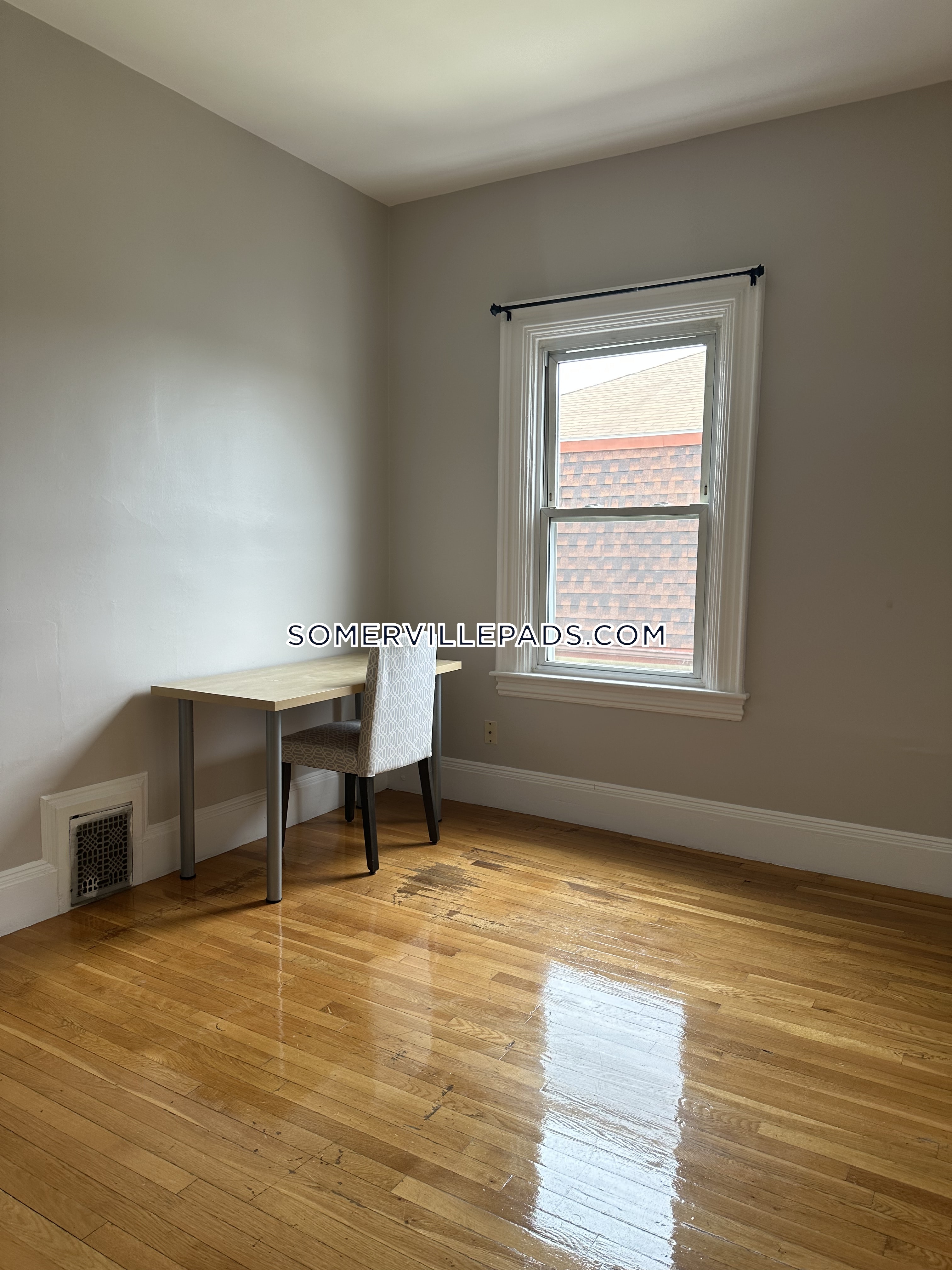 56 Pinckney St, East Somerville