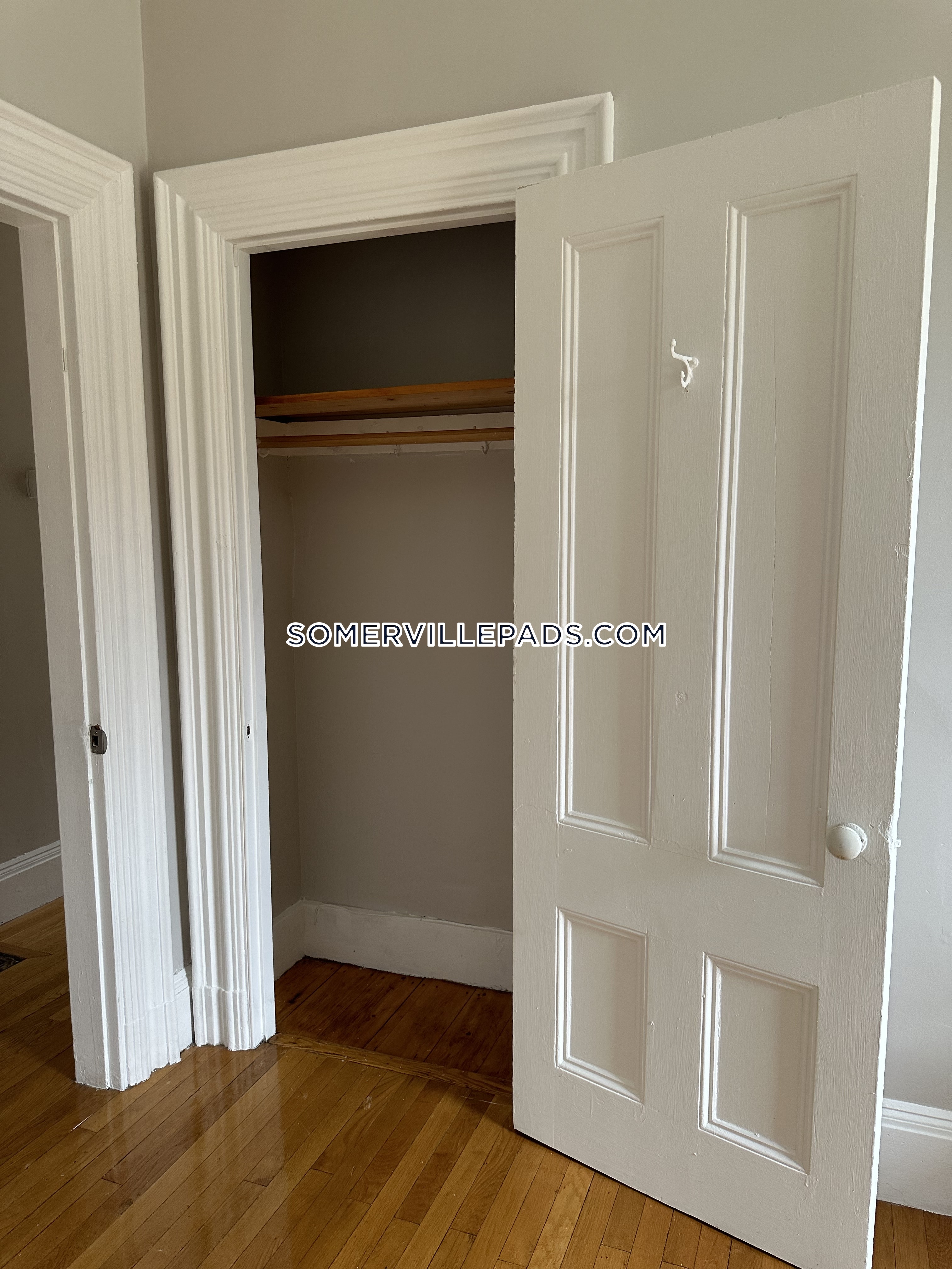 56 Pinckney St, East Somerville