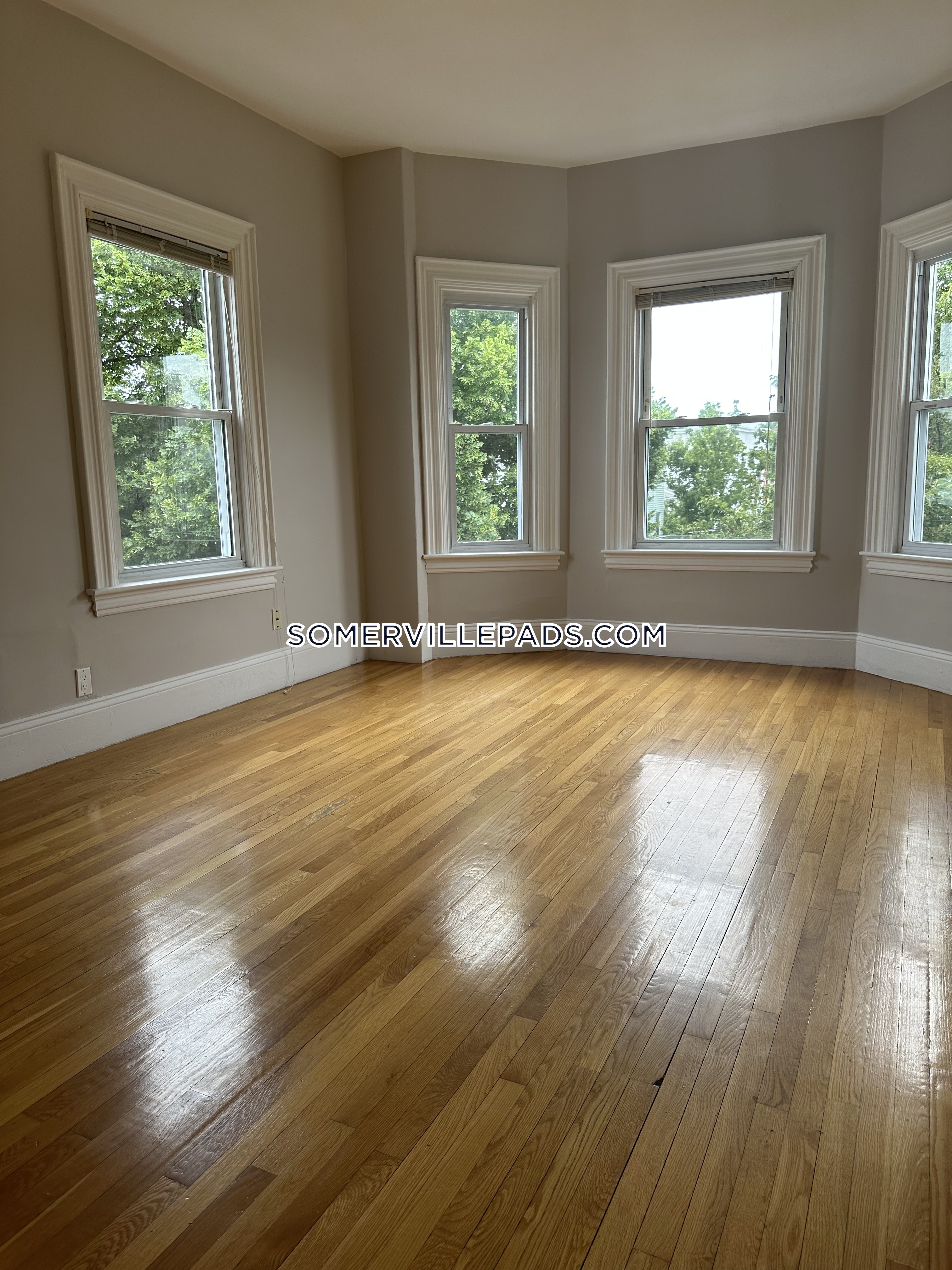 56 Pinckney St, East Somerville