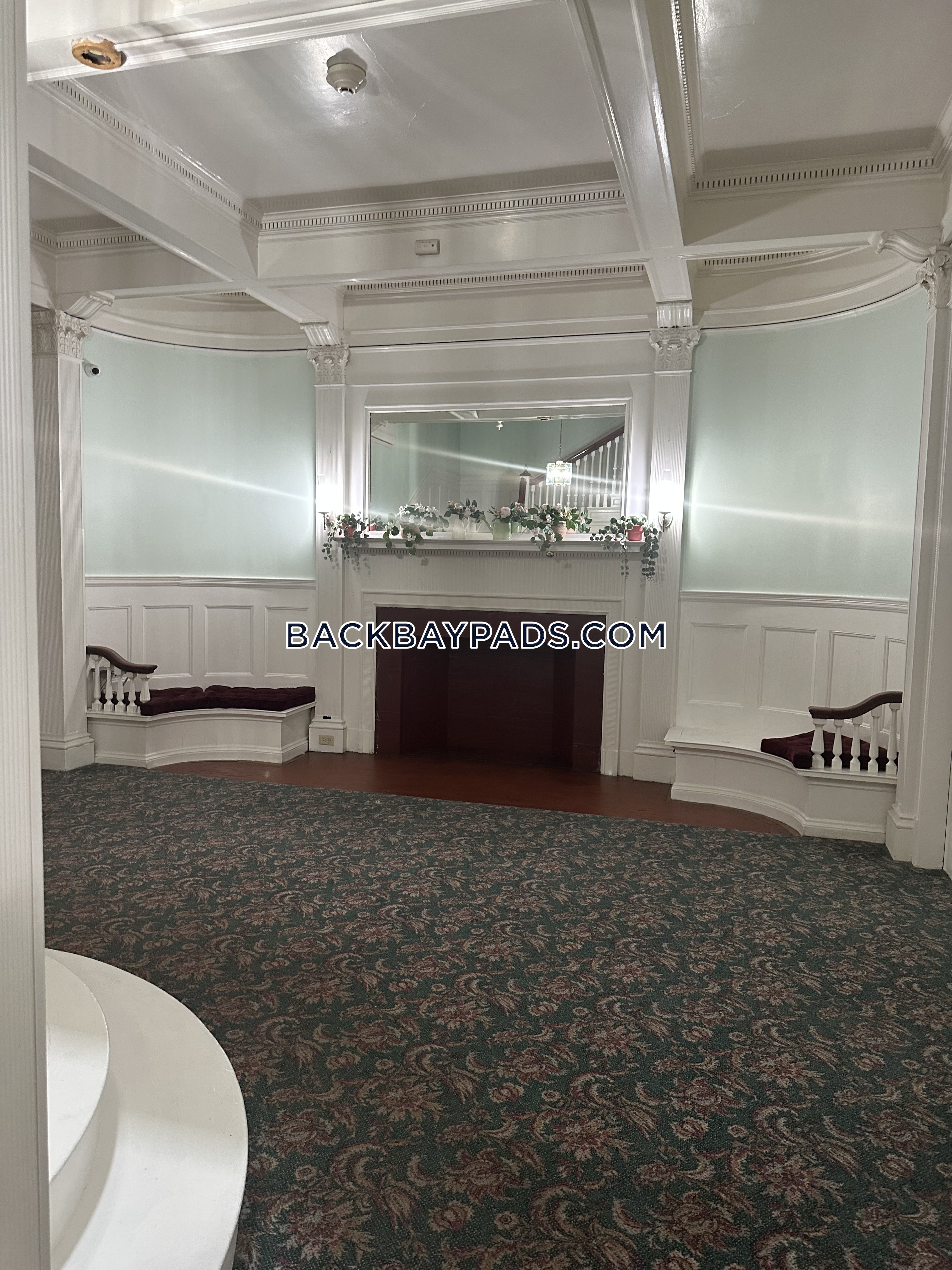 454 Beacon St, Back Bay