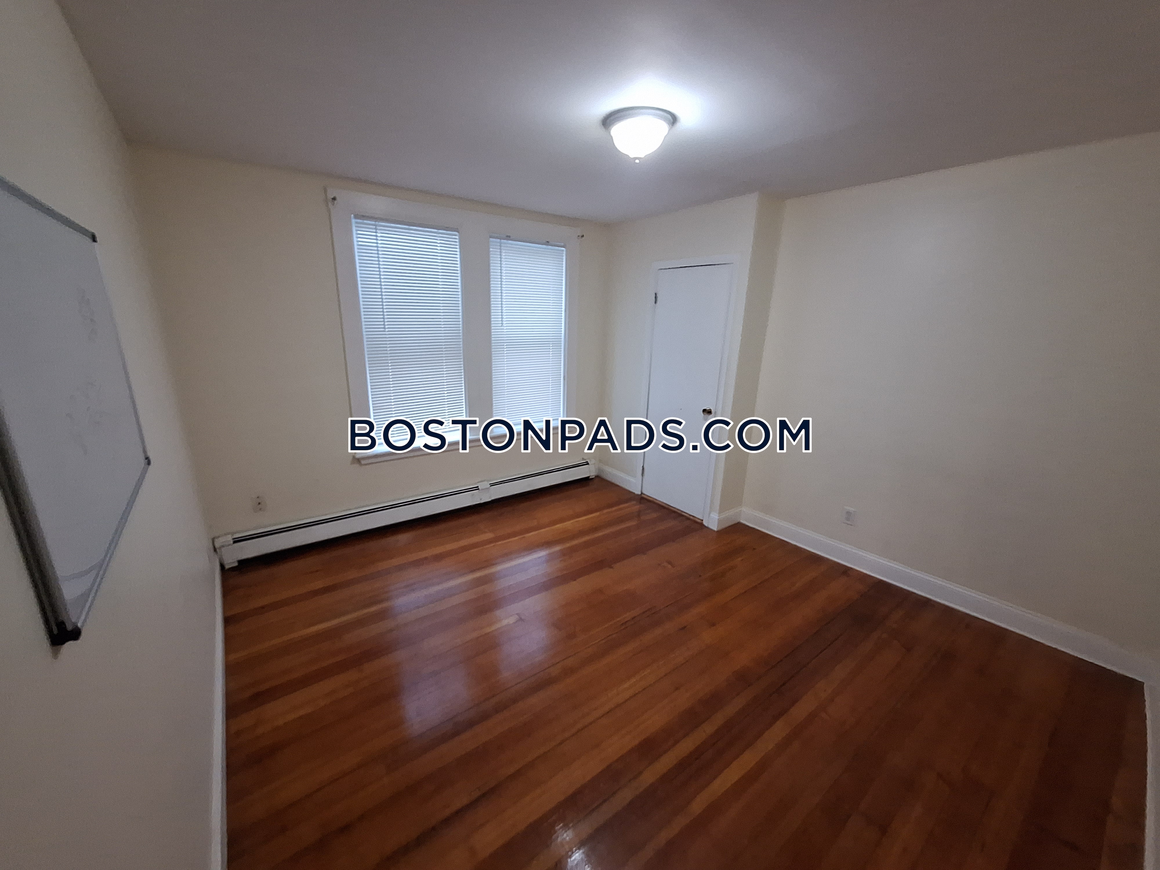 64 Pleasant St, Cambridgeport