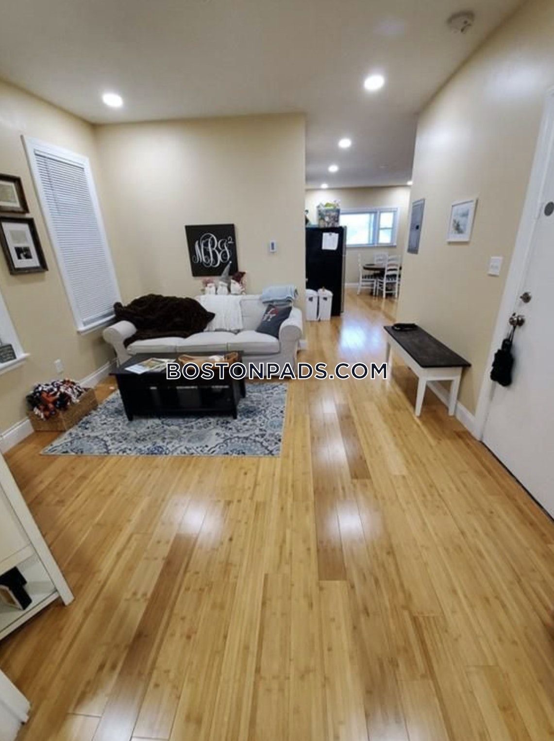 233 Chelsea St, East Boston